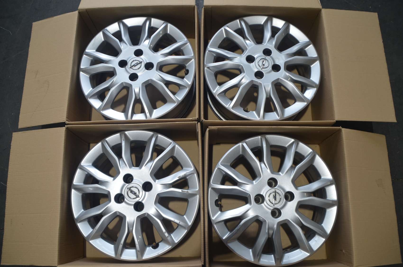Opel CORSA ADAM 16"