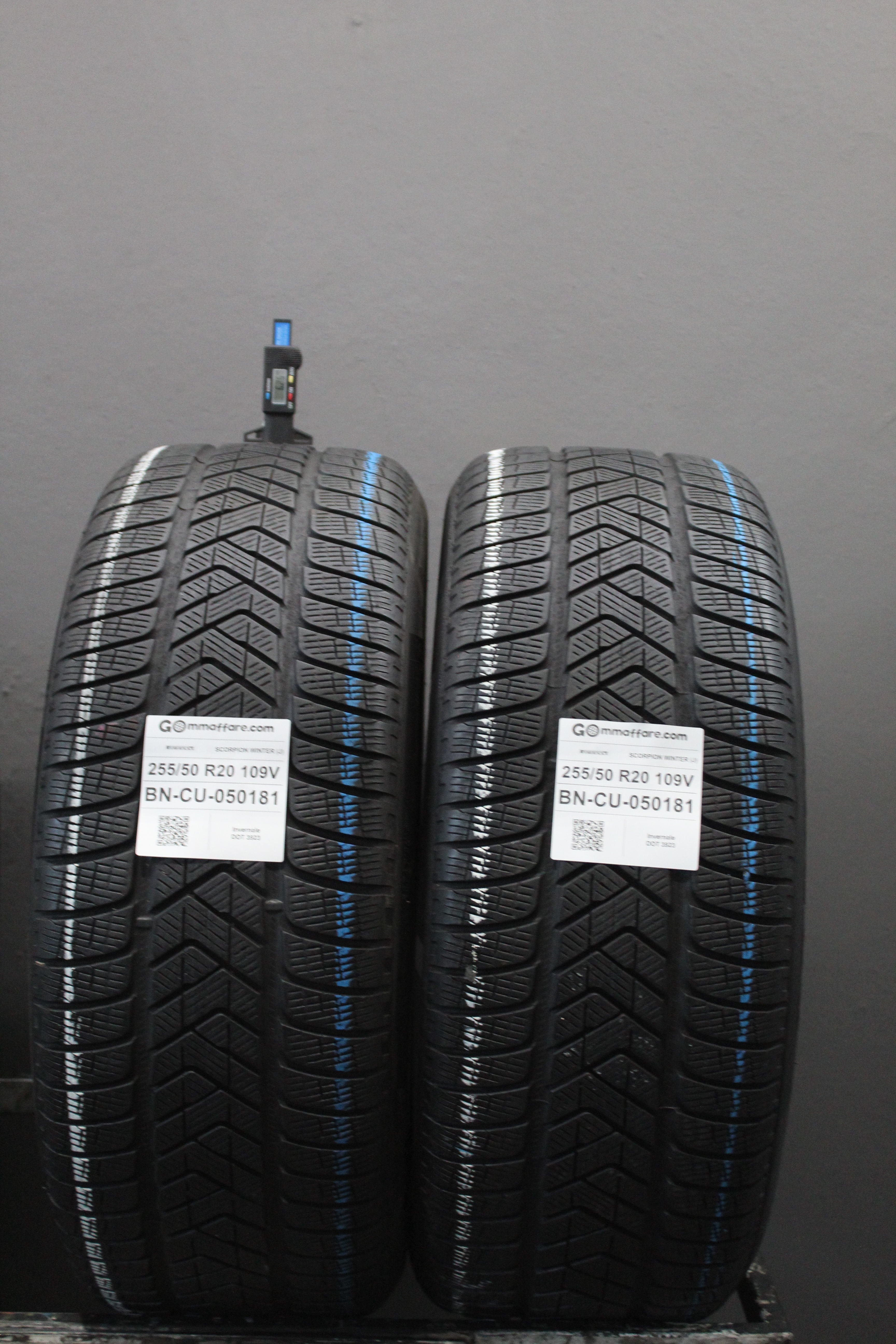 Pirelli SCORPION WINTER (J) 255/50 R20
