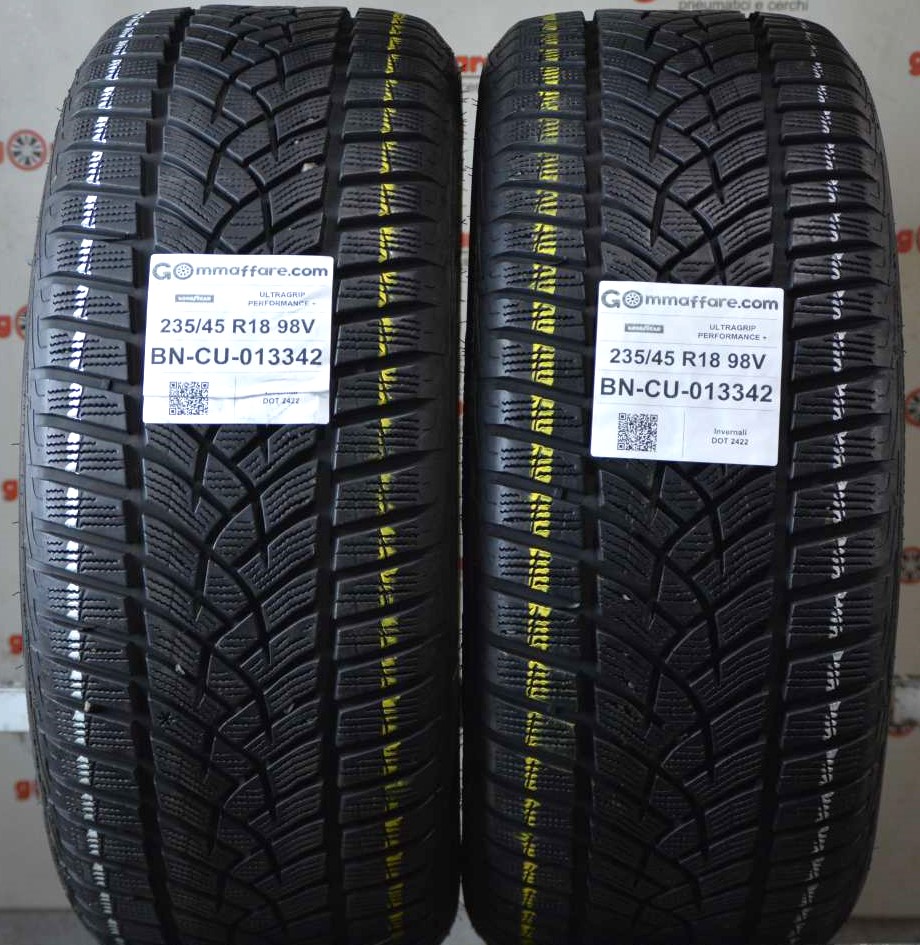 Goodyear ULTRAGRIP PERFORMANCE + 235/45 R18
