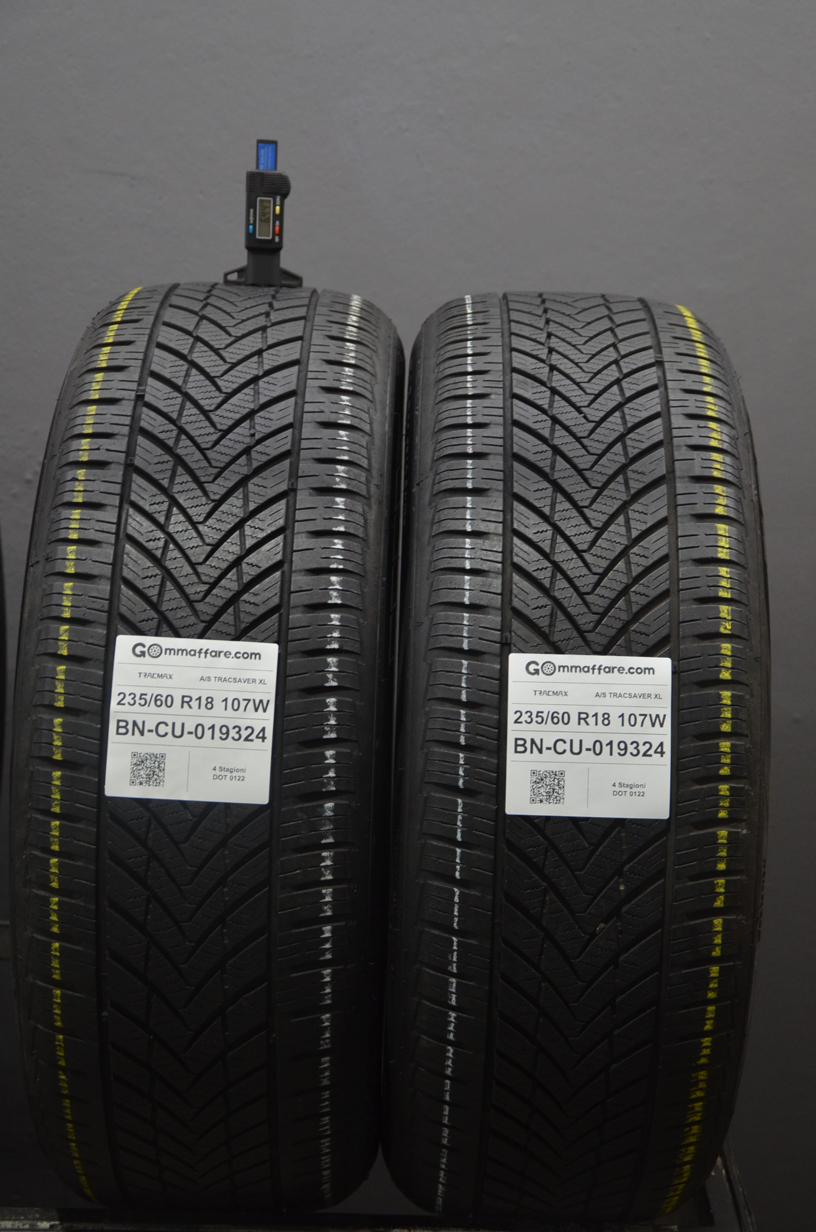 Tracmax A/S TRACSAVER XL 235/60 R18