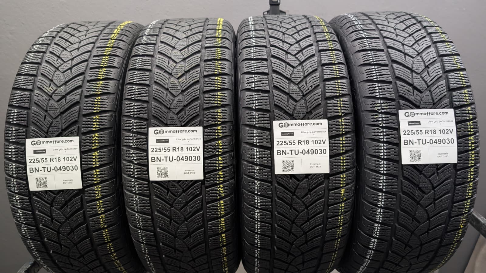 Goodyear Ultra grip performance +