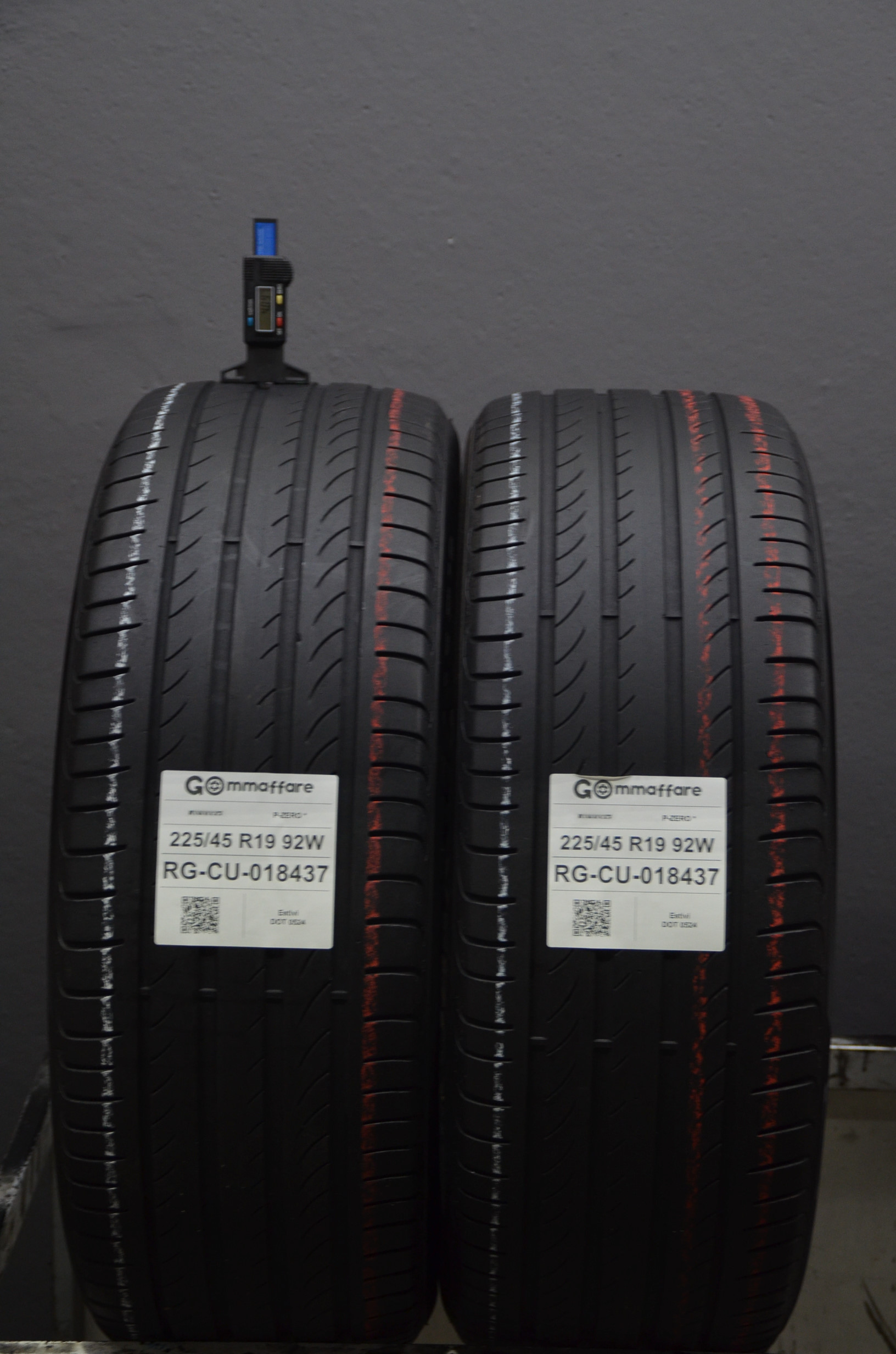 Pirelli P-ZERO * 225/45 R19