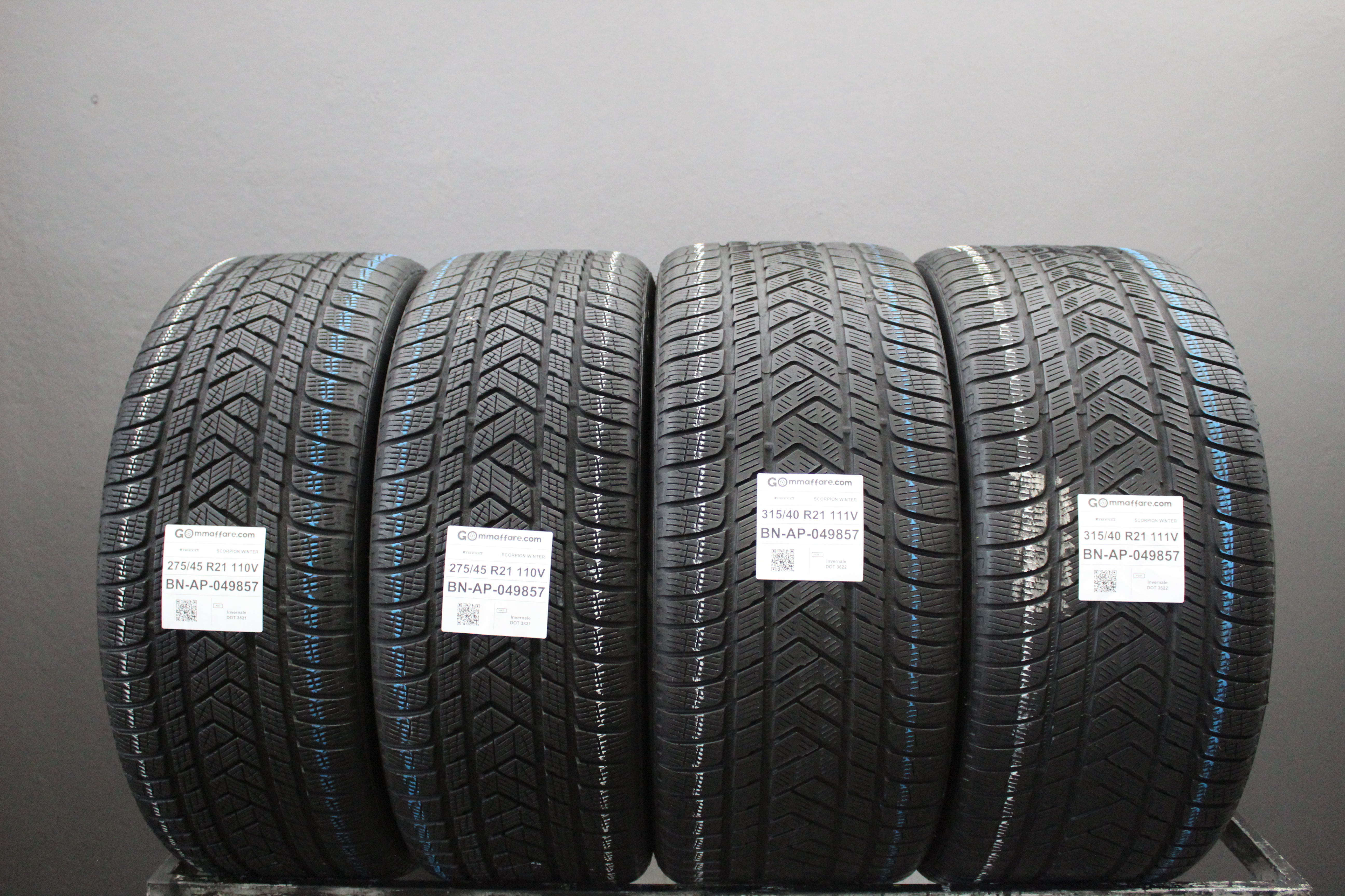Pirelli SCORPION WINTER 275/45 R21