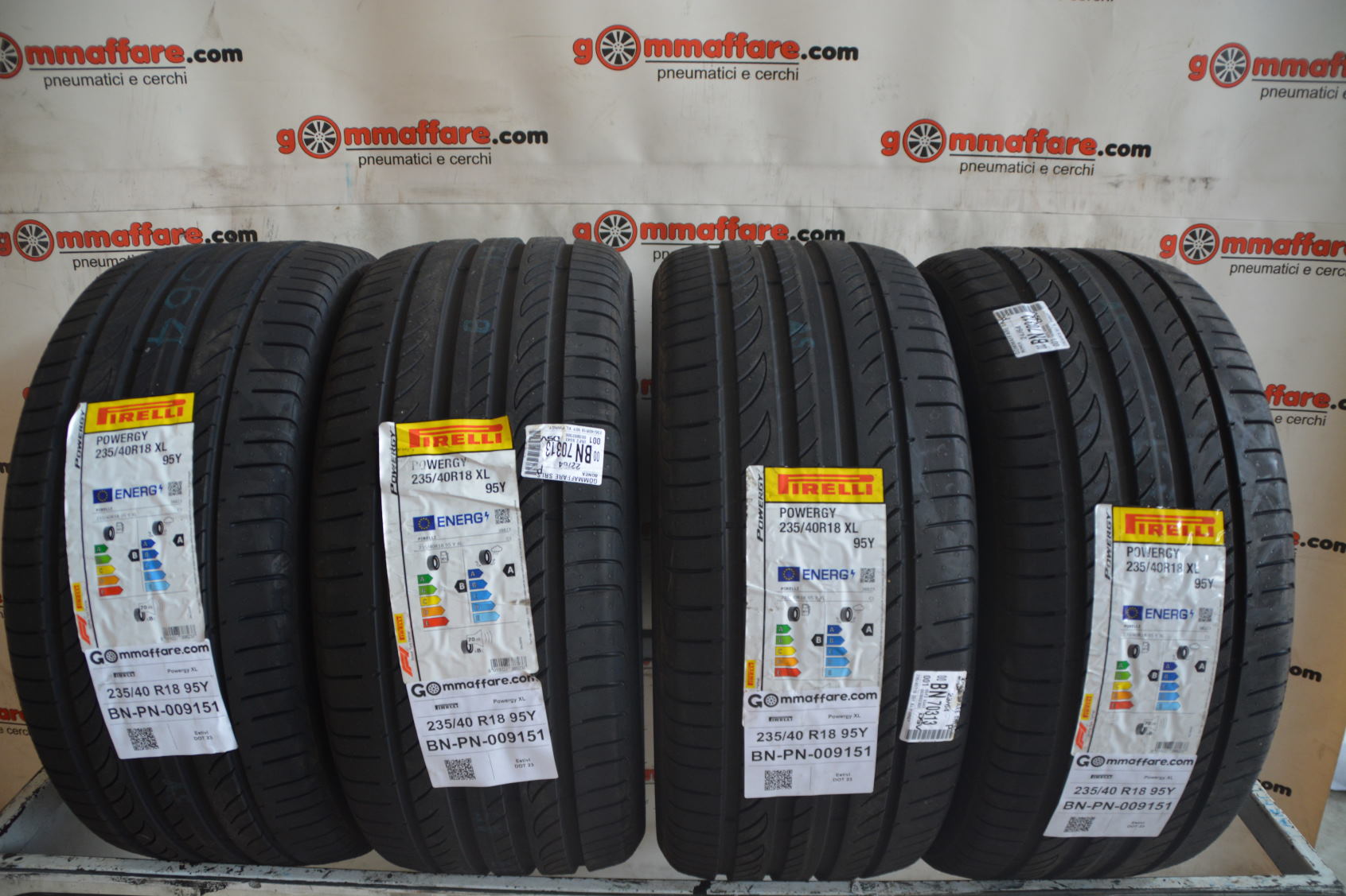 Pirelli Powergy XL 235/40 R18