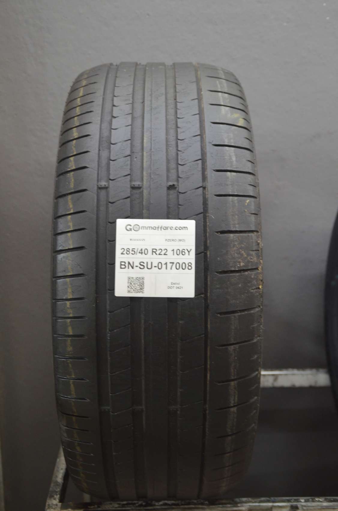 Pirelli PZERO (MO) 285/40 R22