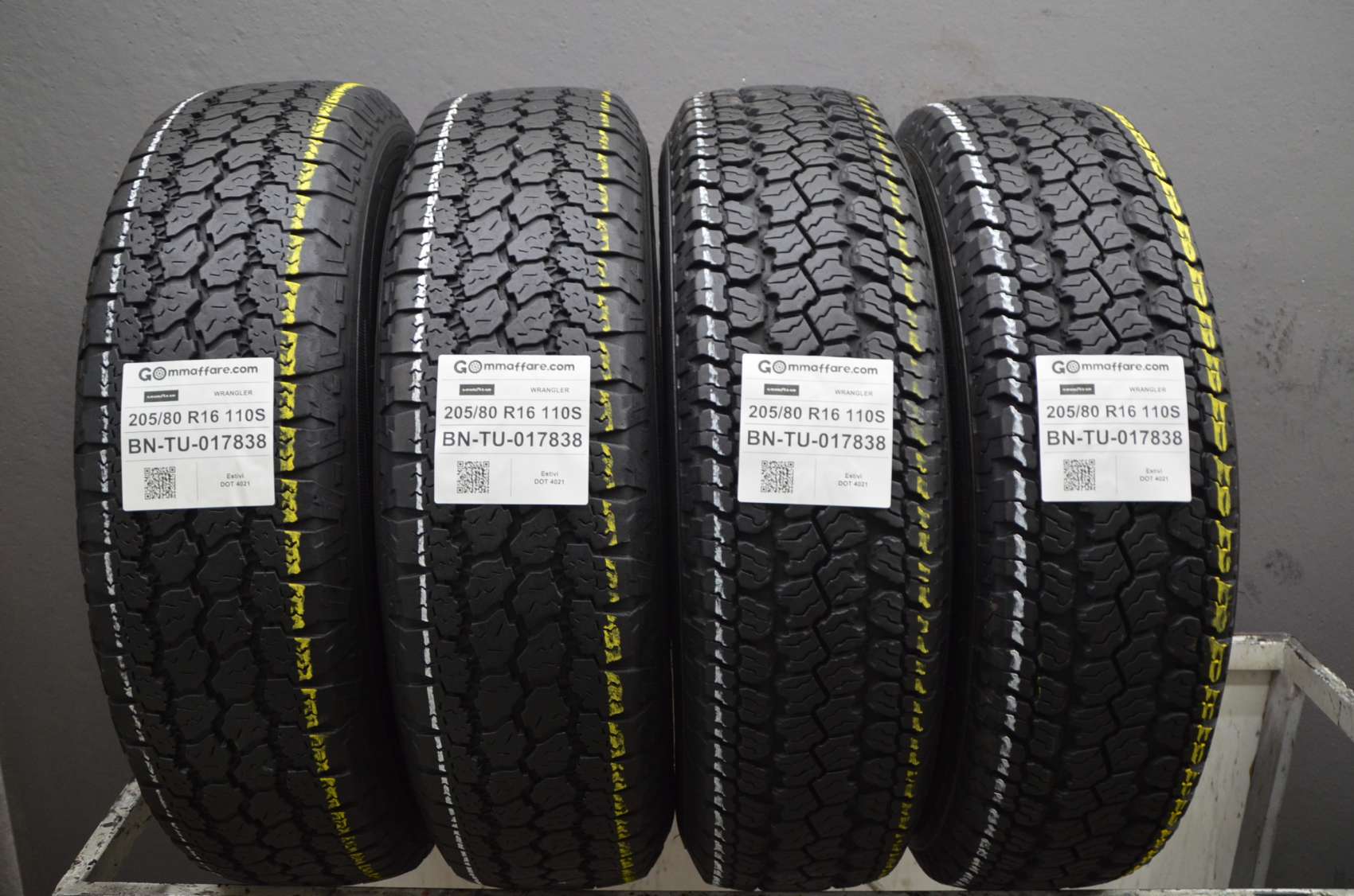 Goodyear WRANGLER 205/80 R16