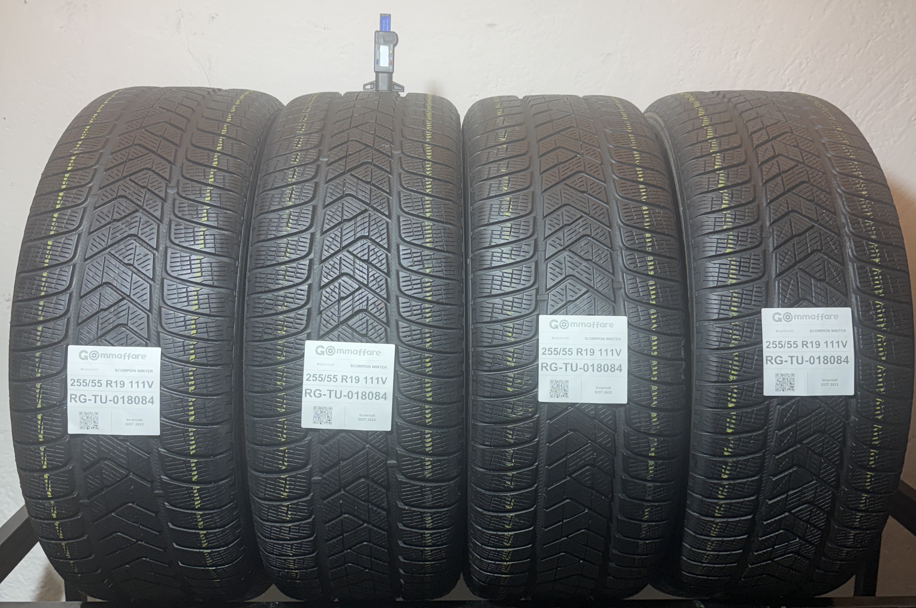 Pirelli SCORPION WINTER 255/55 R19