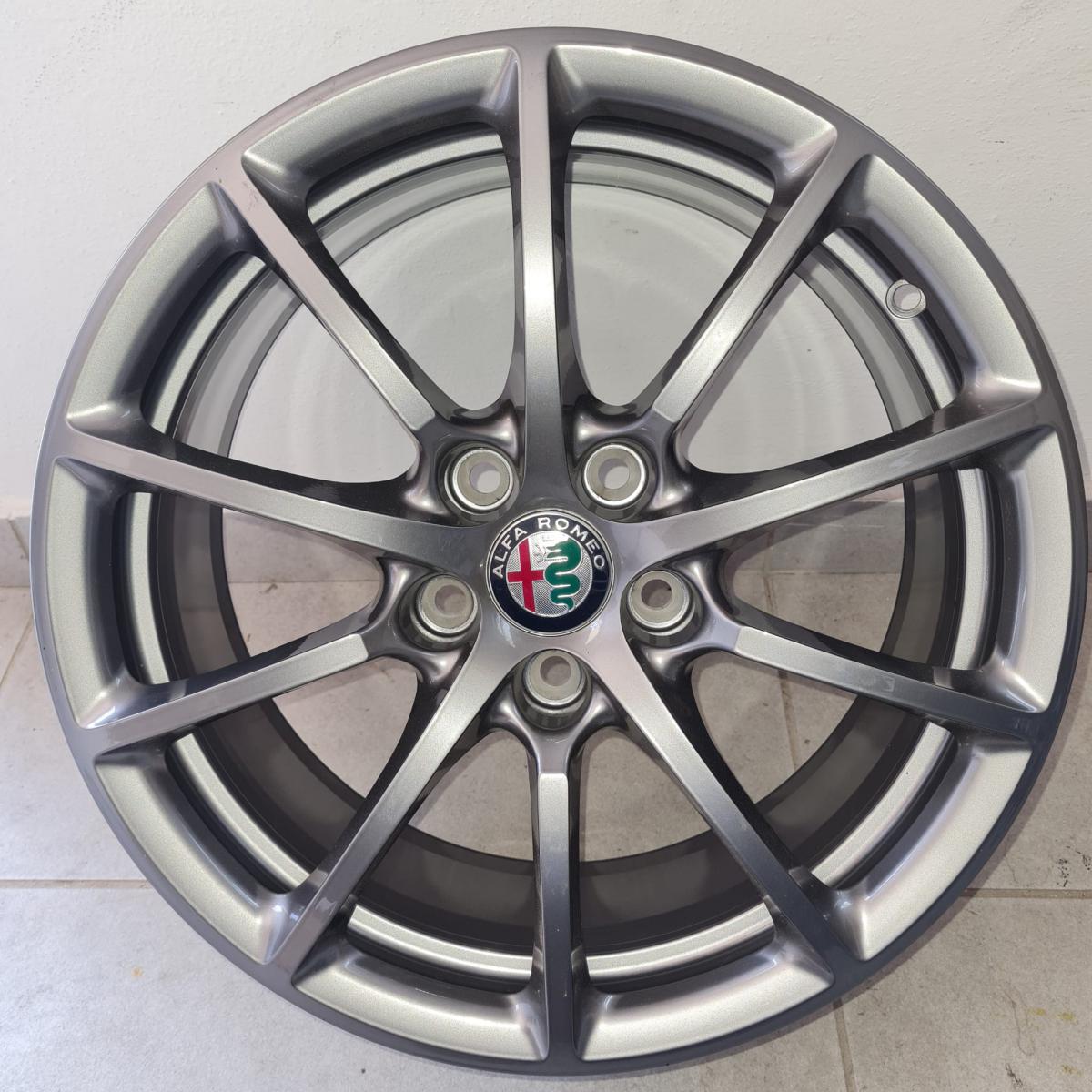 Alfa Romeo GIULIA ok giulietta 159 stelvio 156107468 17"
