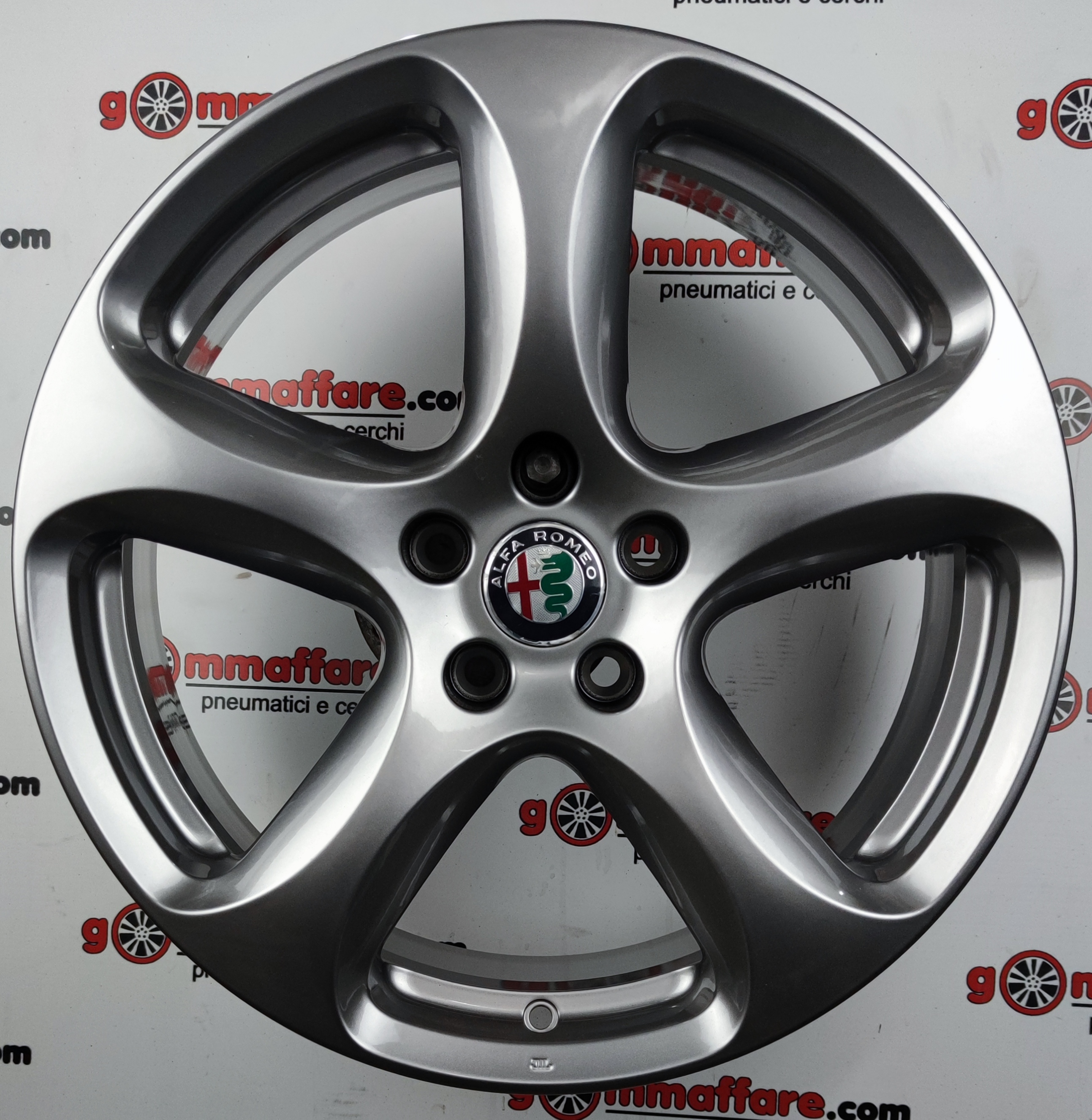 Alfa Romeo STELVIO 18"