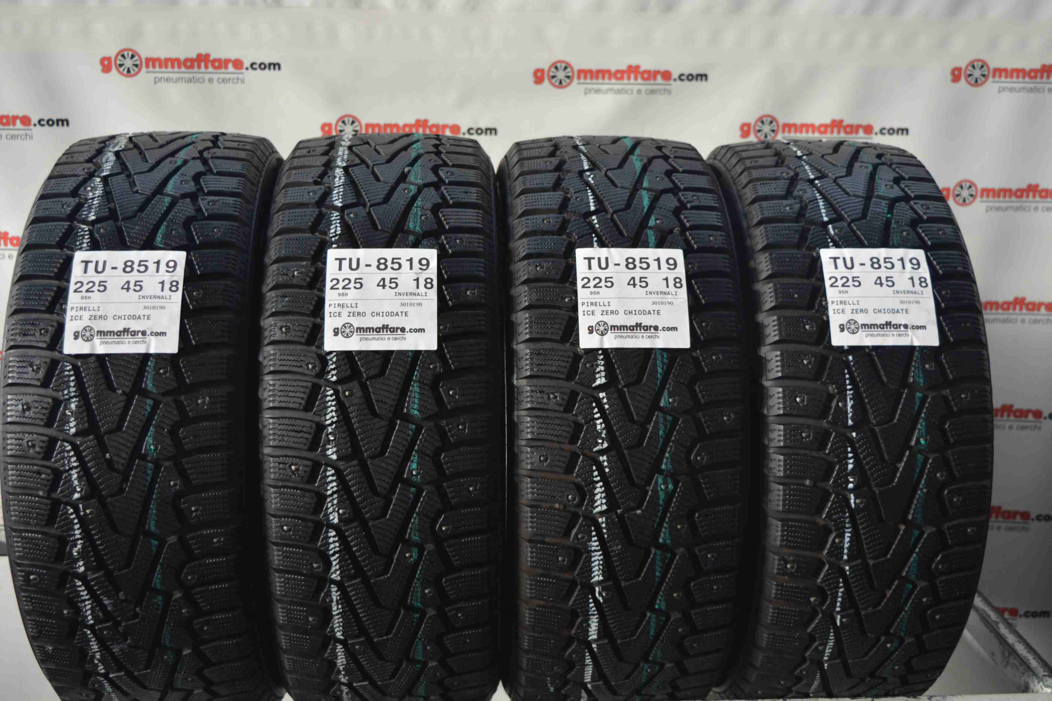 Pirelli ICE ZERO CHIODATE 225/45 R18