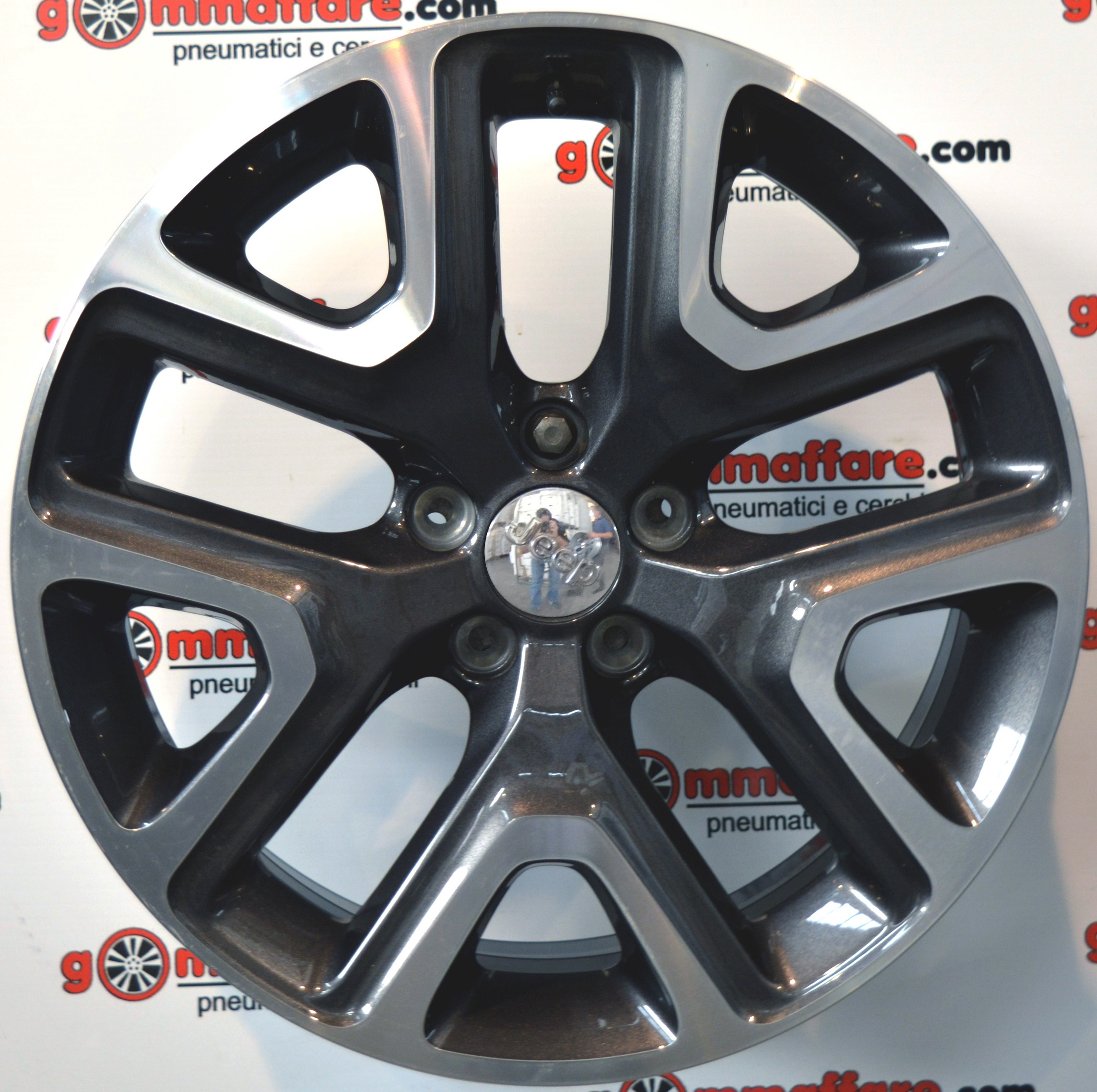 Jeep Mopar RENEGADE NEW - 735590284 18"