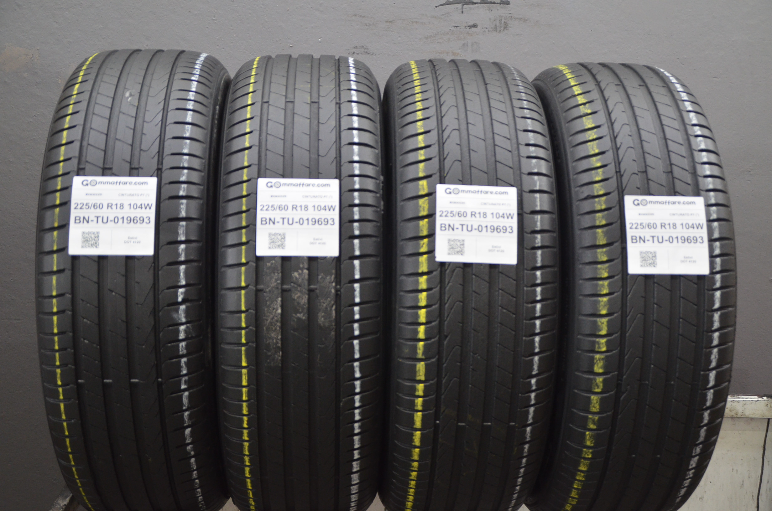 Pirelli CINTURATO P7 (*) 225/60 R18