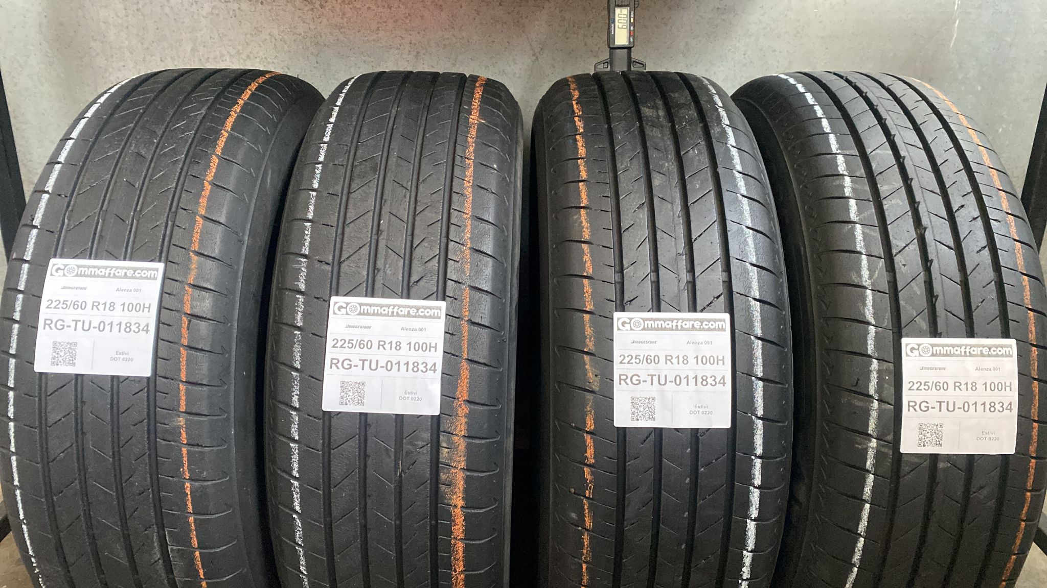 Bridgestone Alenza 001