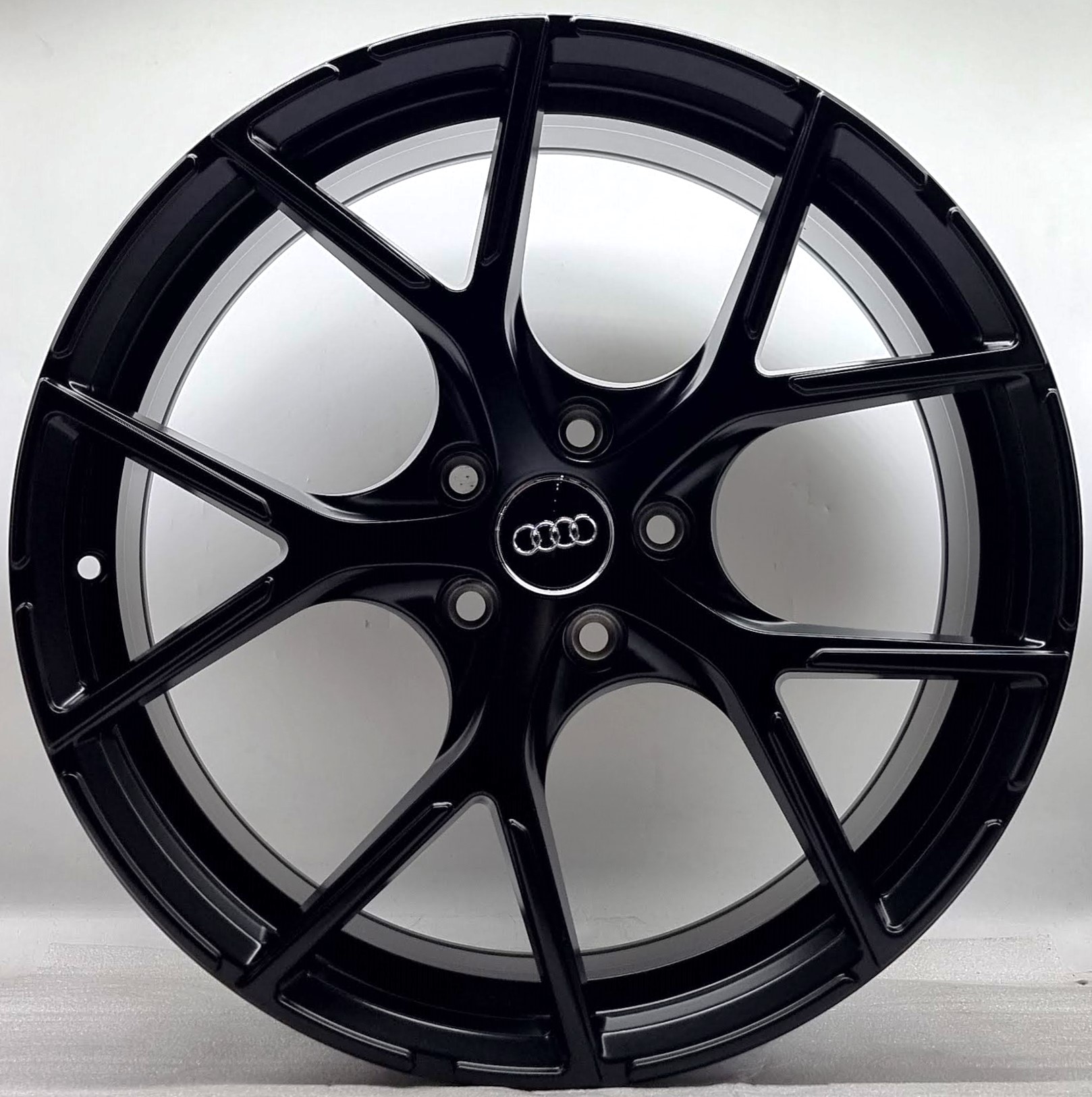 Inovit 1616 AUDI RS3 S-Line