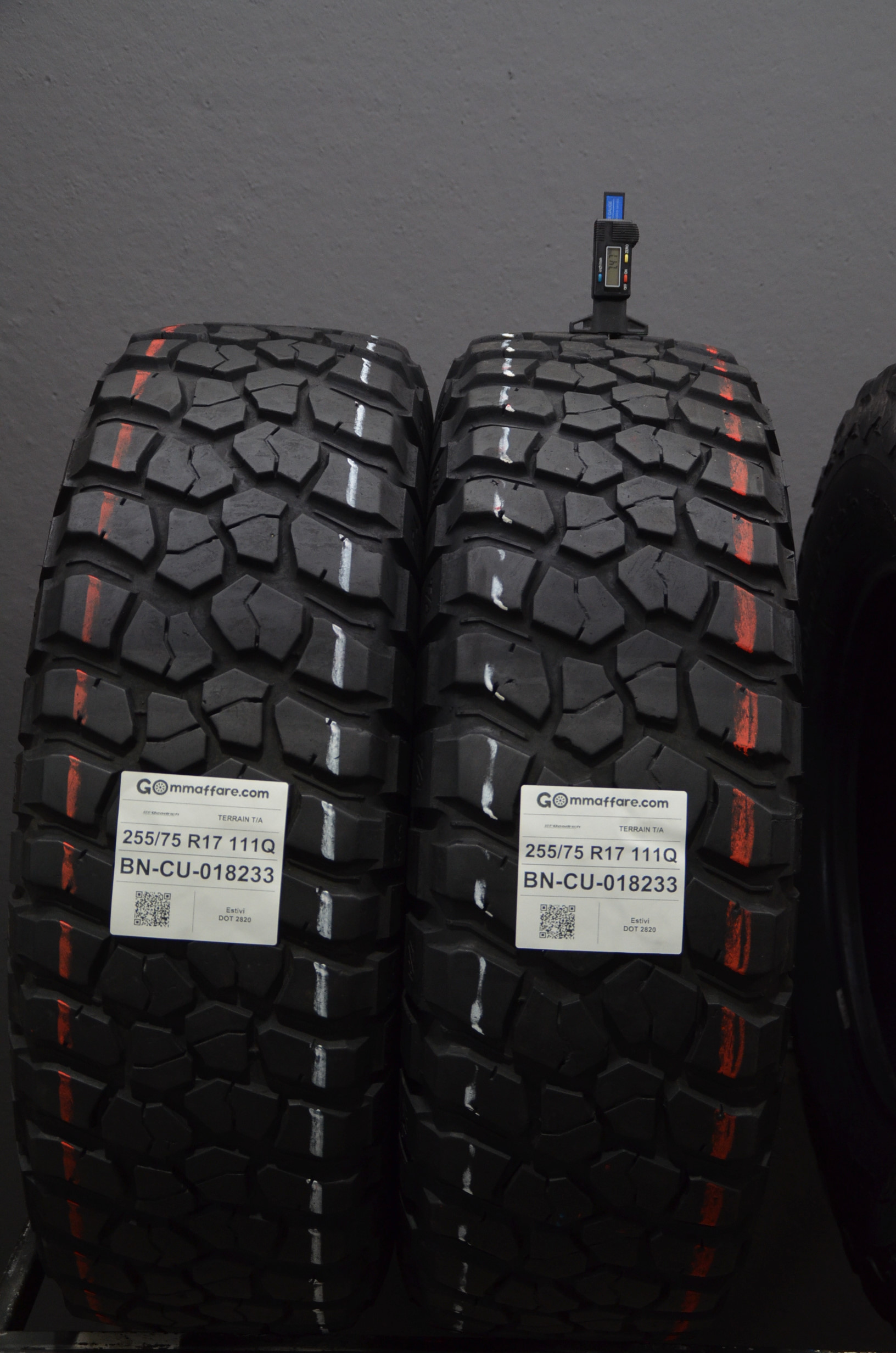 Bf Goodrich TERRAIN T/A 255/75 R17