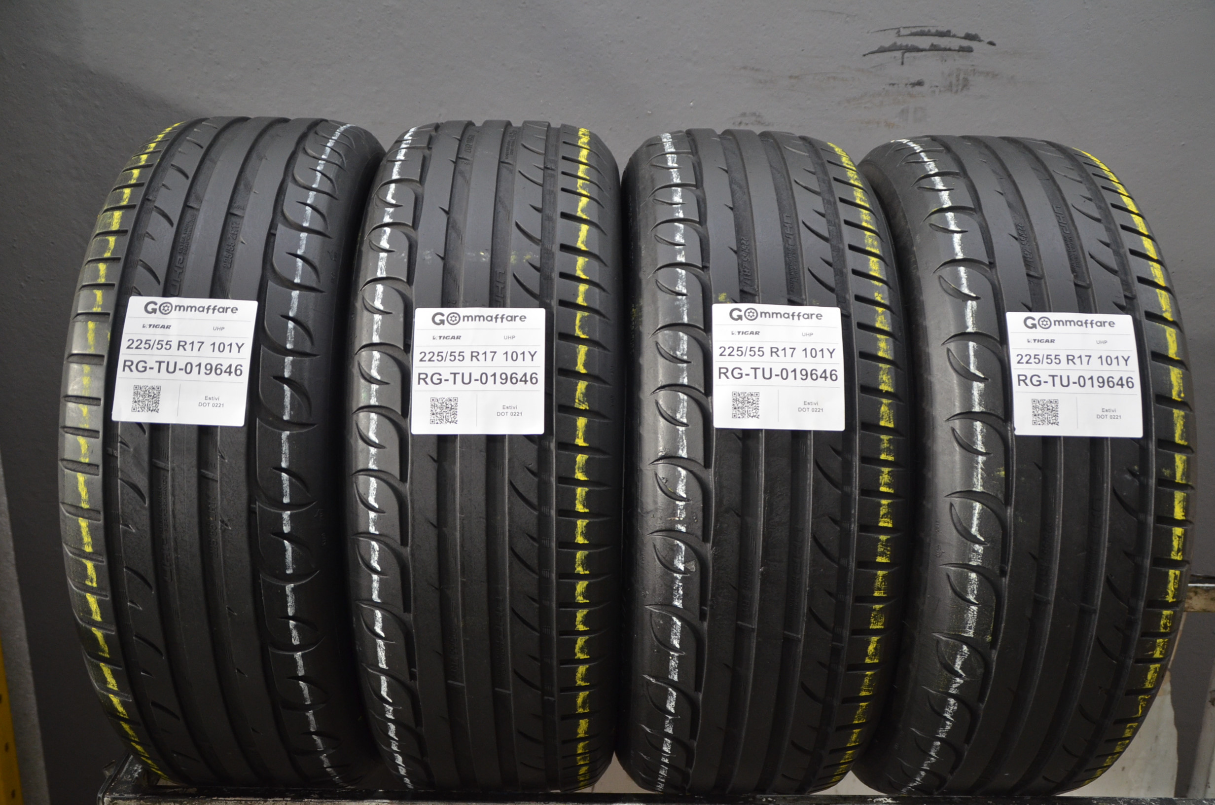 Tigar UHP 225/55 R17