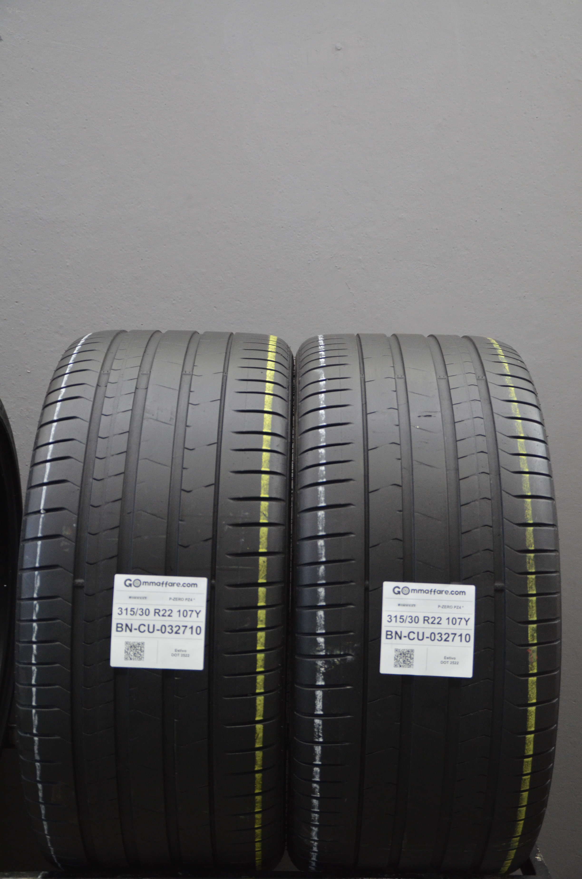 Pirelli P-ZERO PZ4 * 315/30 R22
