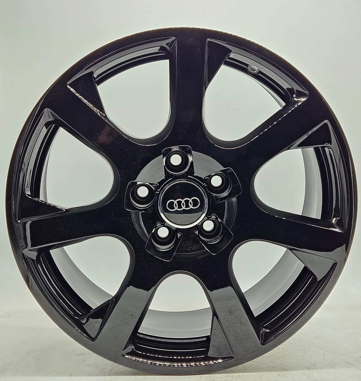 Audi A4 A5 A6 Q5 17"