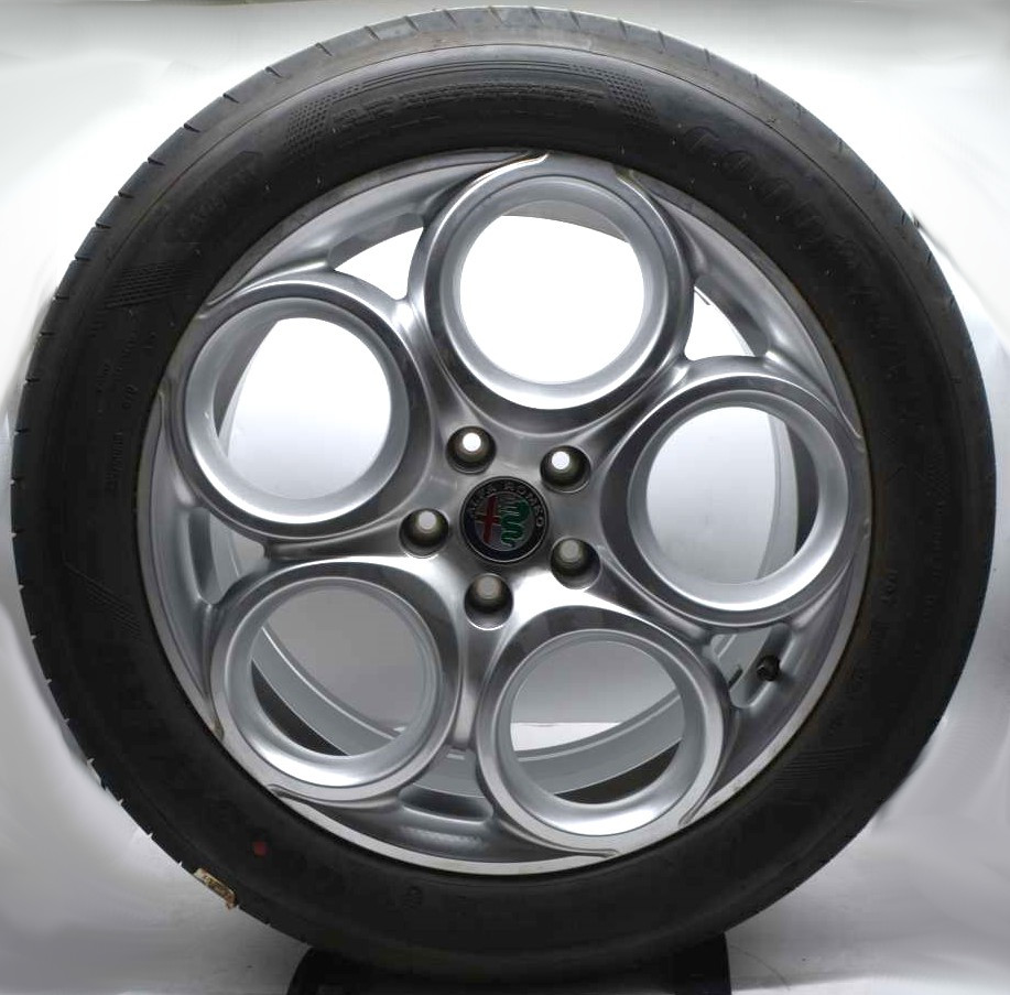 Alfa Romeo TONALE - 50569060 - 50569059 18"