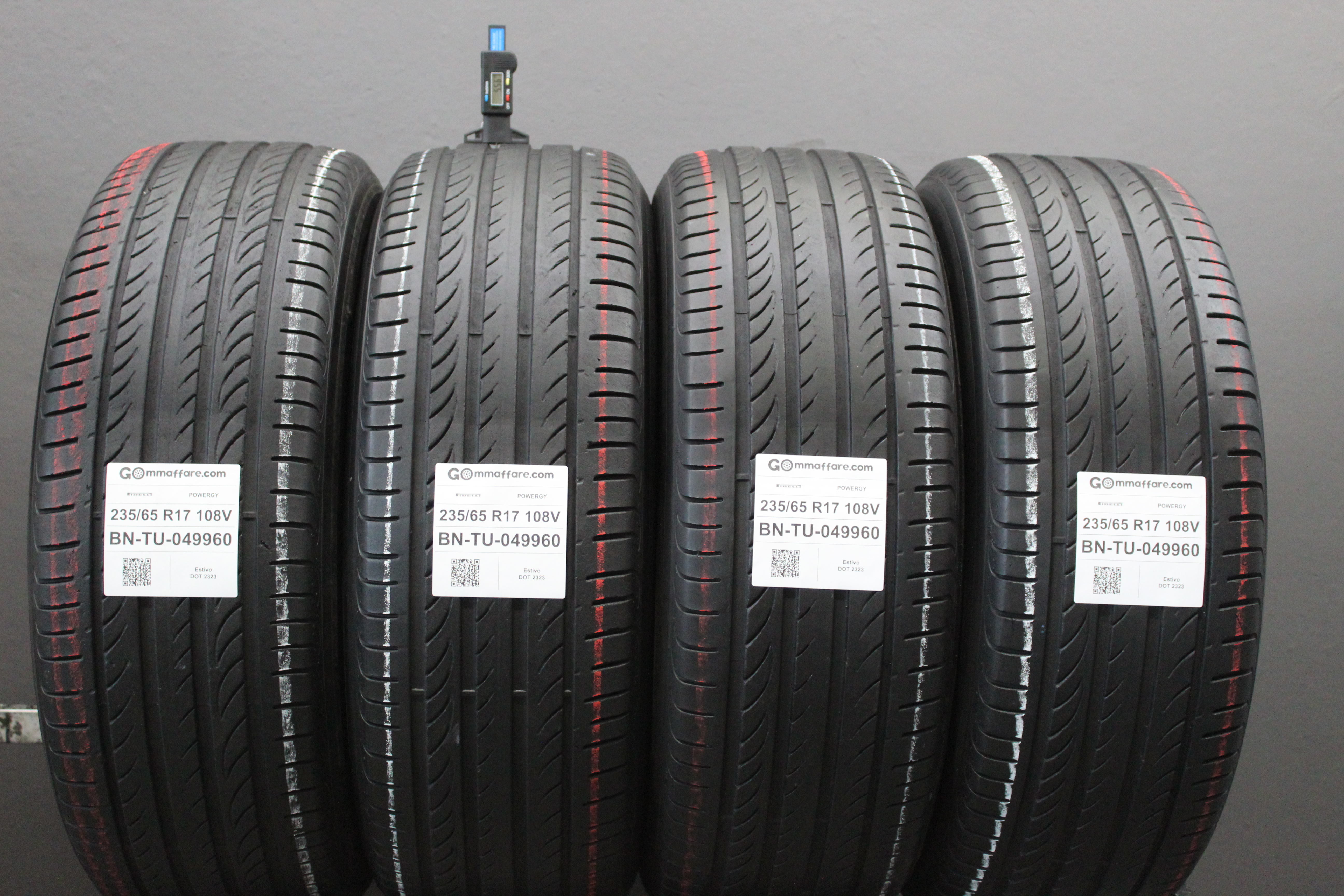 Pirelli POWERGY 235/65 R17
