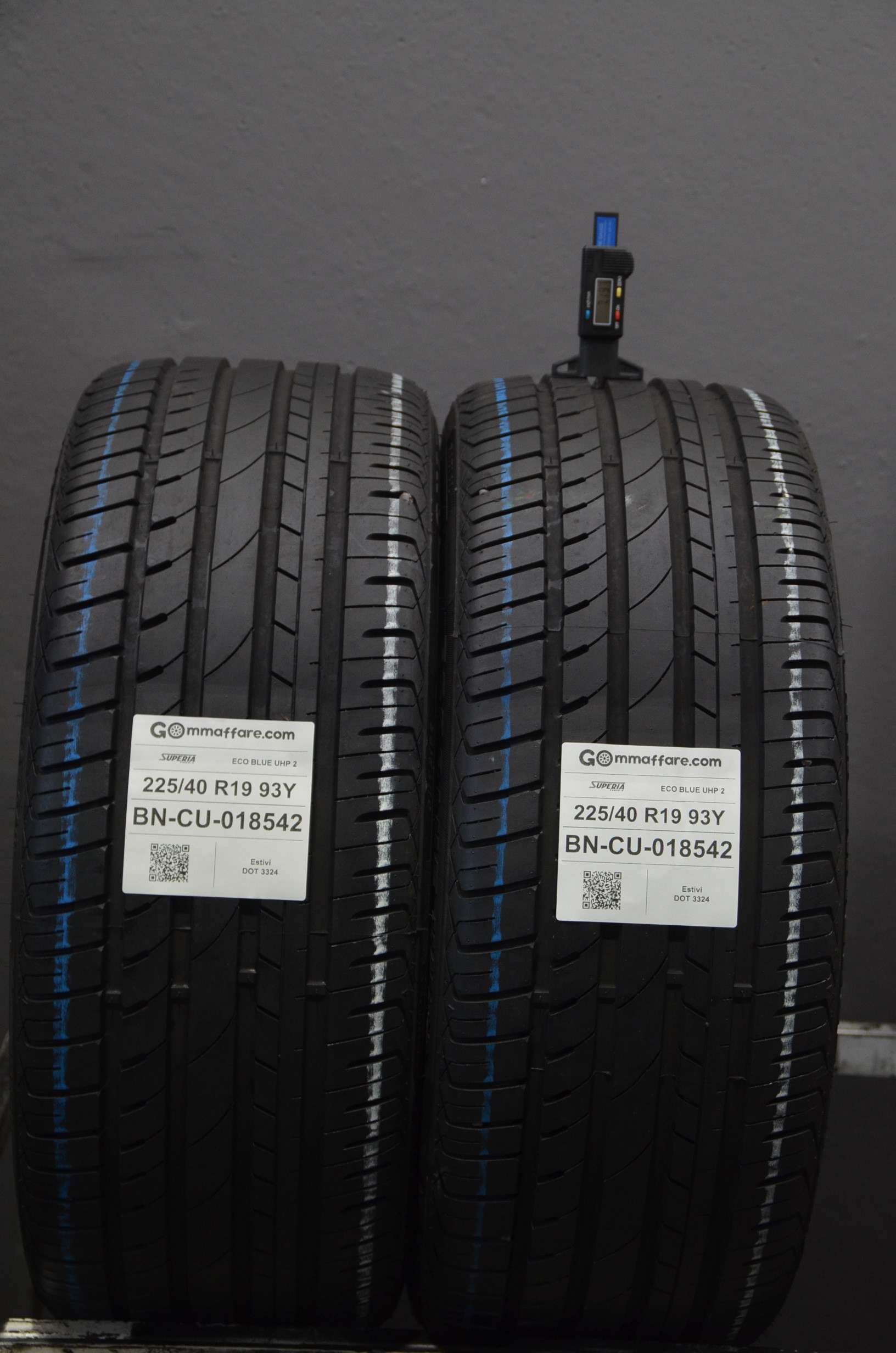 Superia ECO BLUE UHP 2 225/40 R19