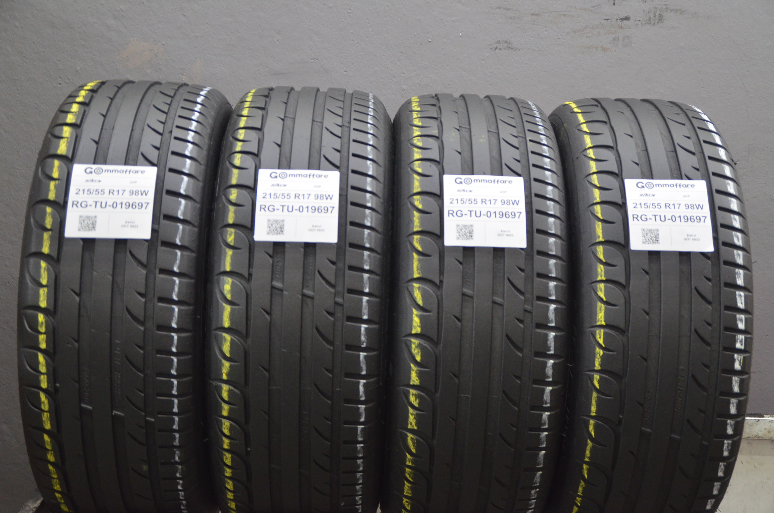 Riken UHP 215/55 R17