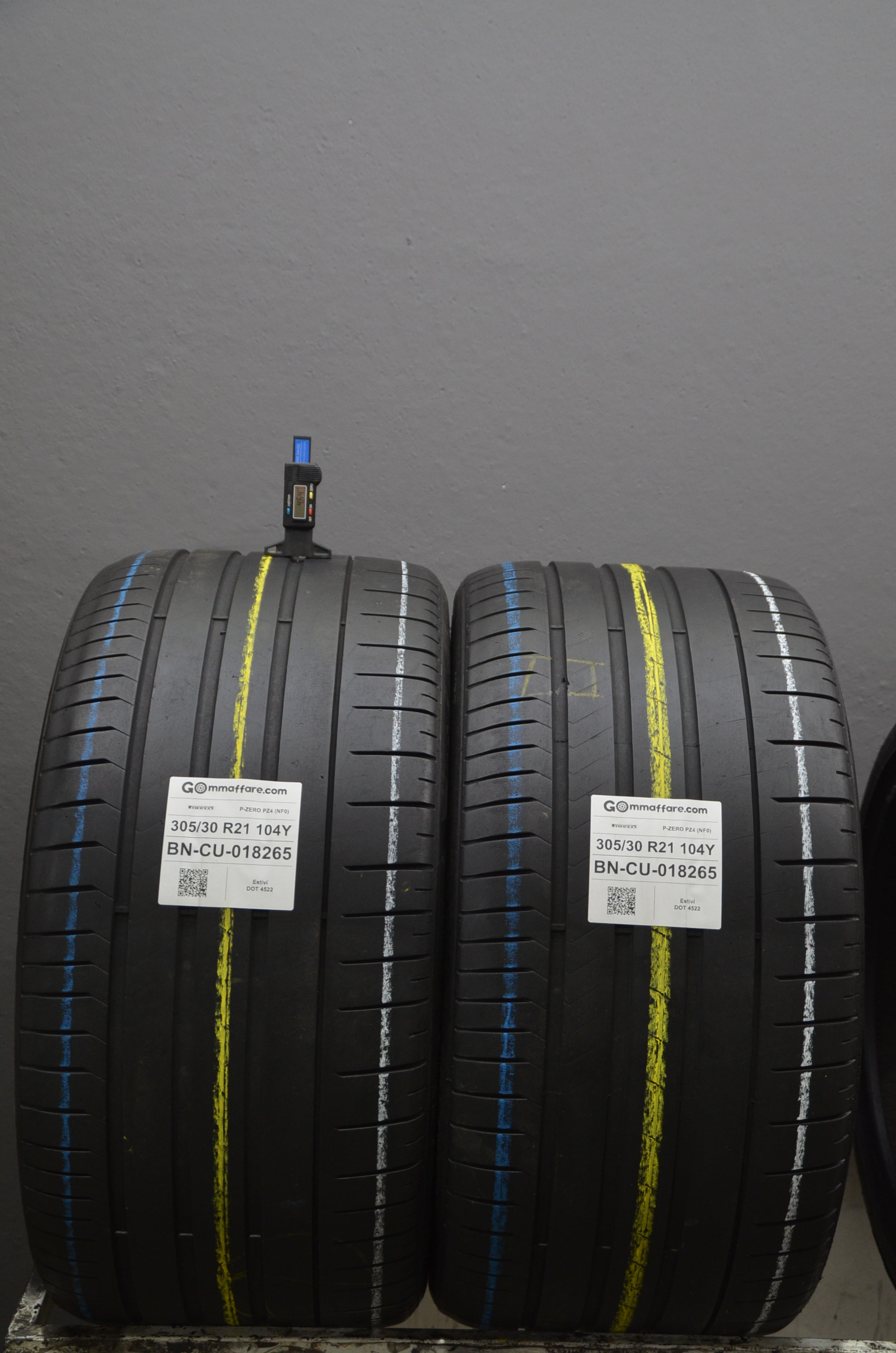 Pirelli P-ZERO PZ4 (NF0) 305/30 R21