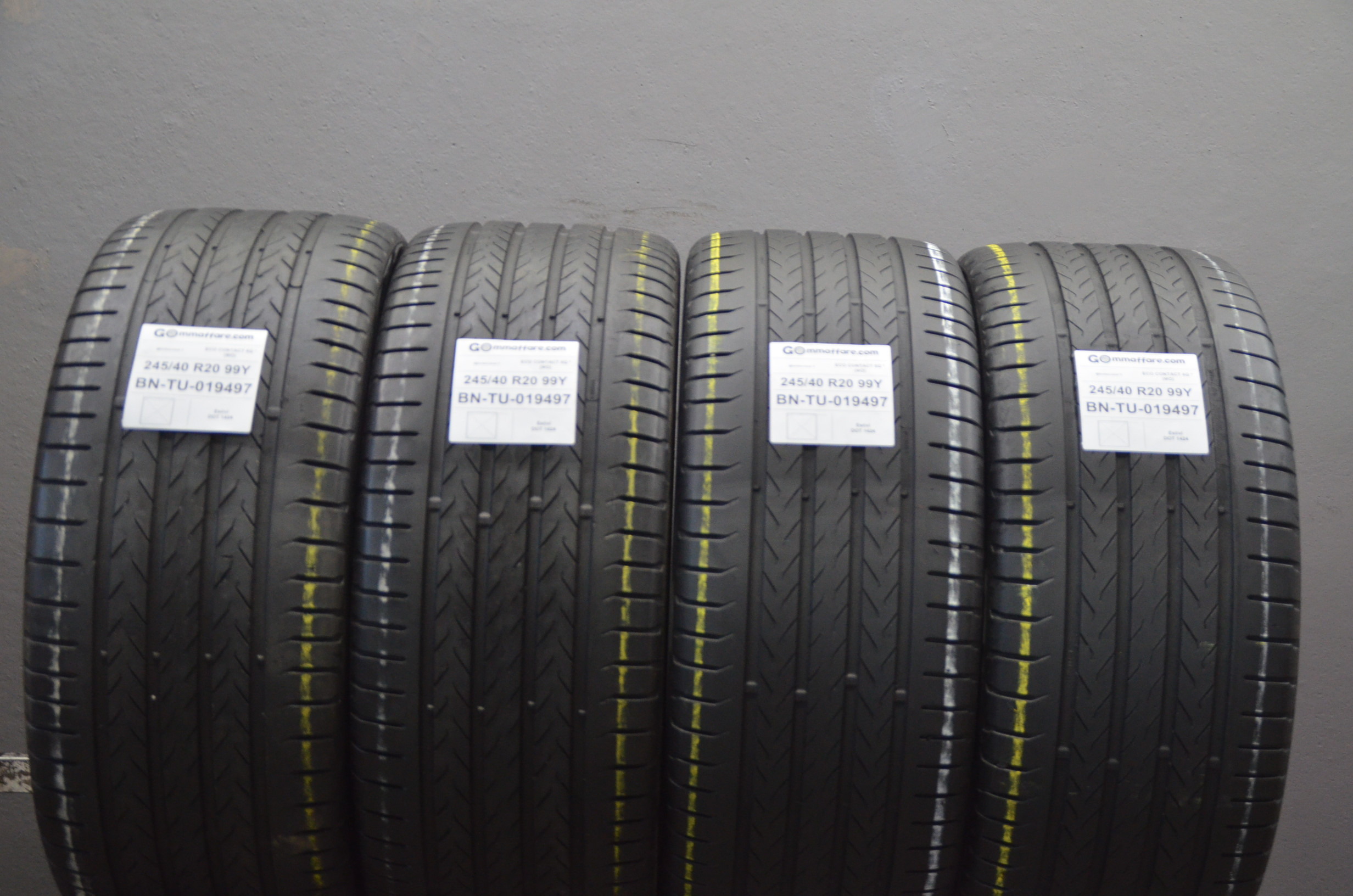 Continental ECO CONTACT 6Q * (MO) 245/40 R20