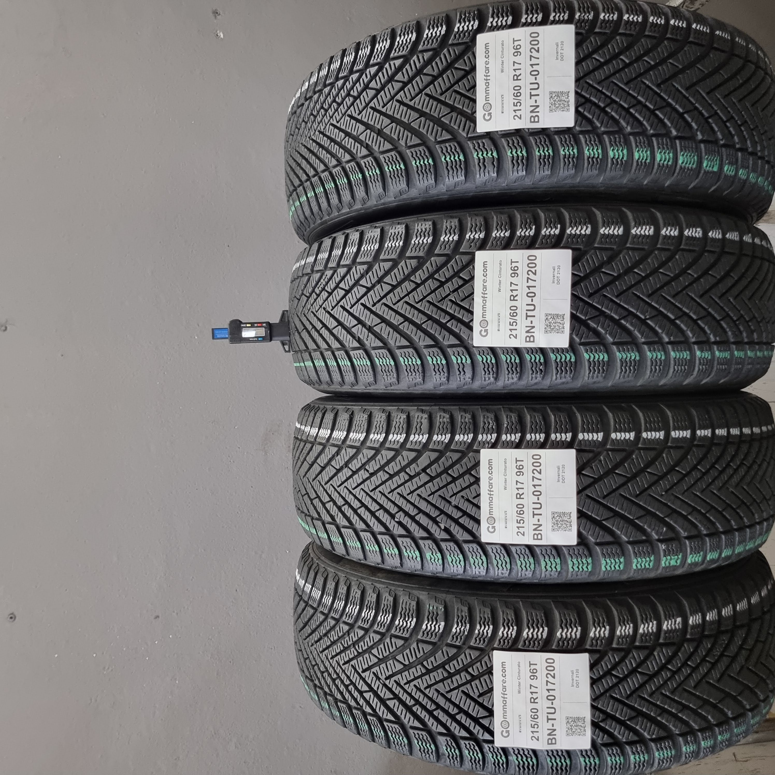 Pirelli Winter Cinturato 215/60 R17