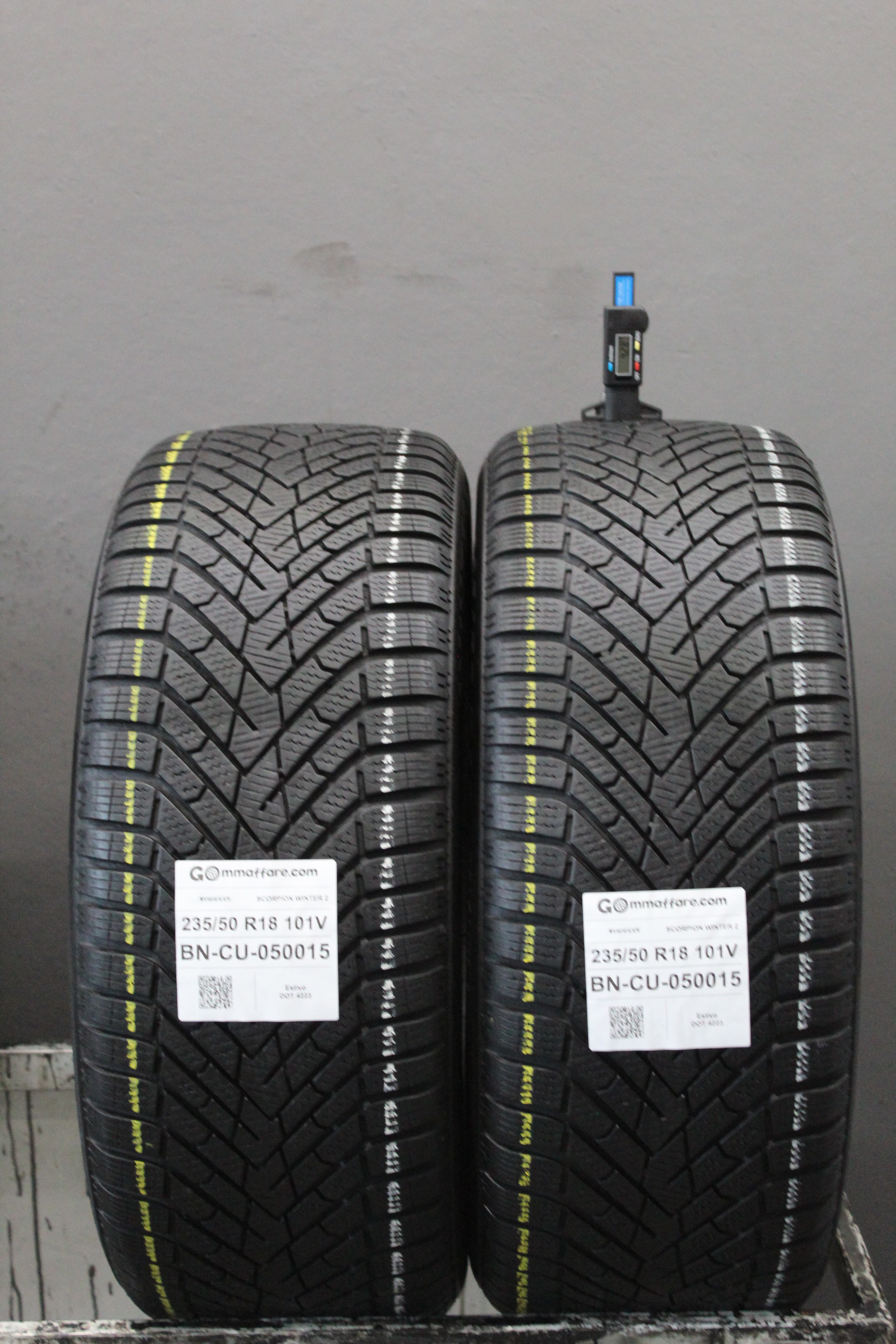 Pirelli SCORPION WINTER 2 235/50 R18