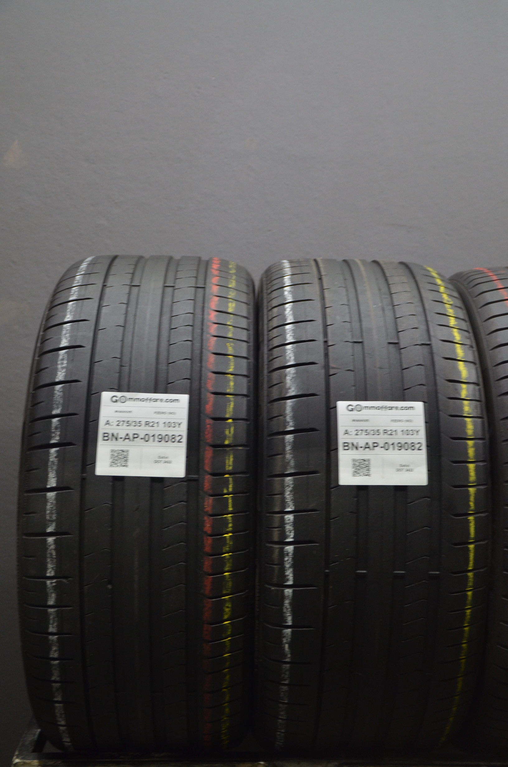 Pirelli PZERO (NO) 275/35 R21