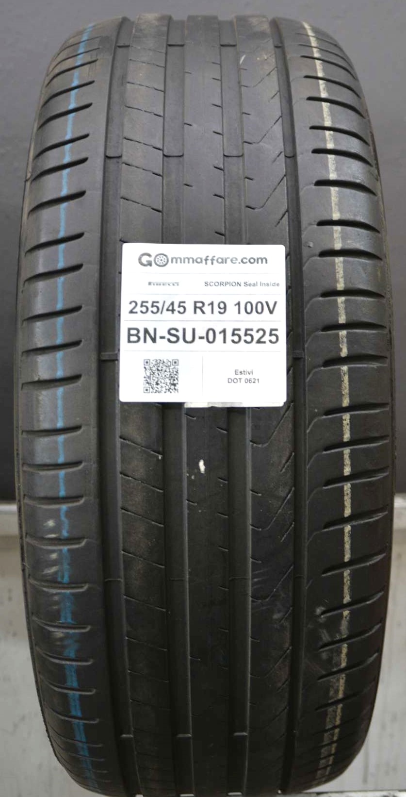 Pirelli SCORPION Seal Inside 255/45 R19