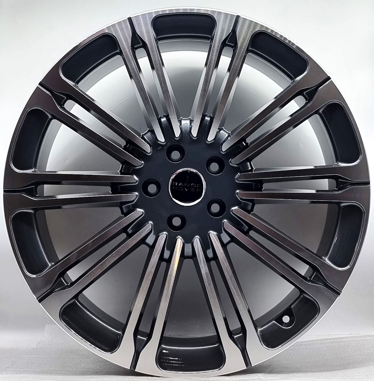 Inovit RANGE ROVER SPORT 2024 FH839 22"