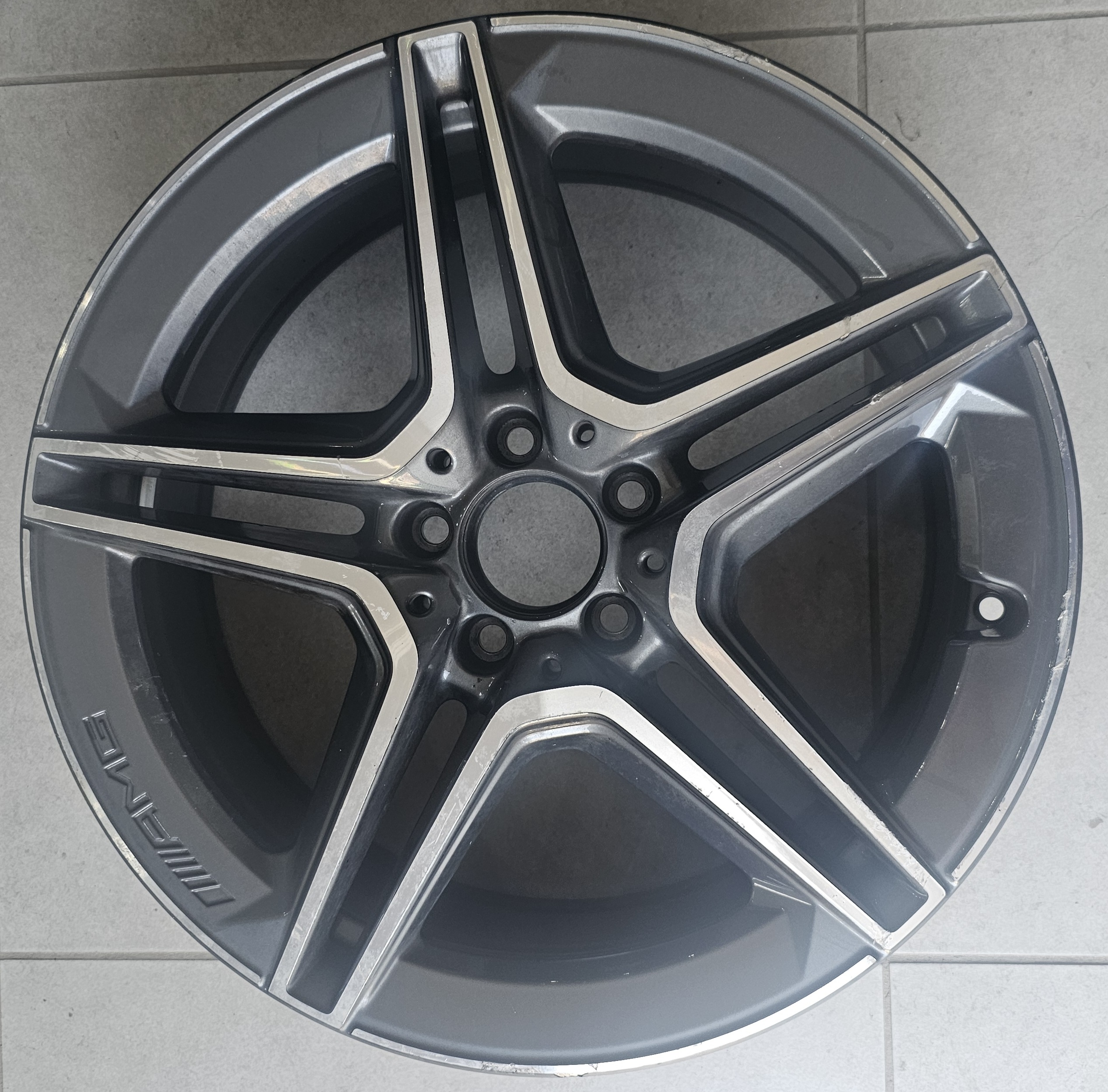 Mercedes Benz MERCEDES GLA 2023 A2474011500 19"