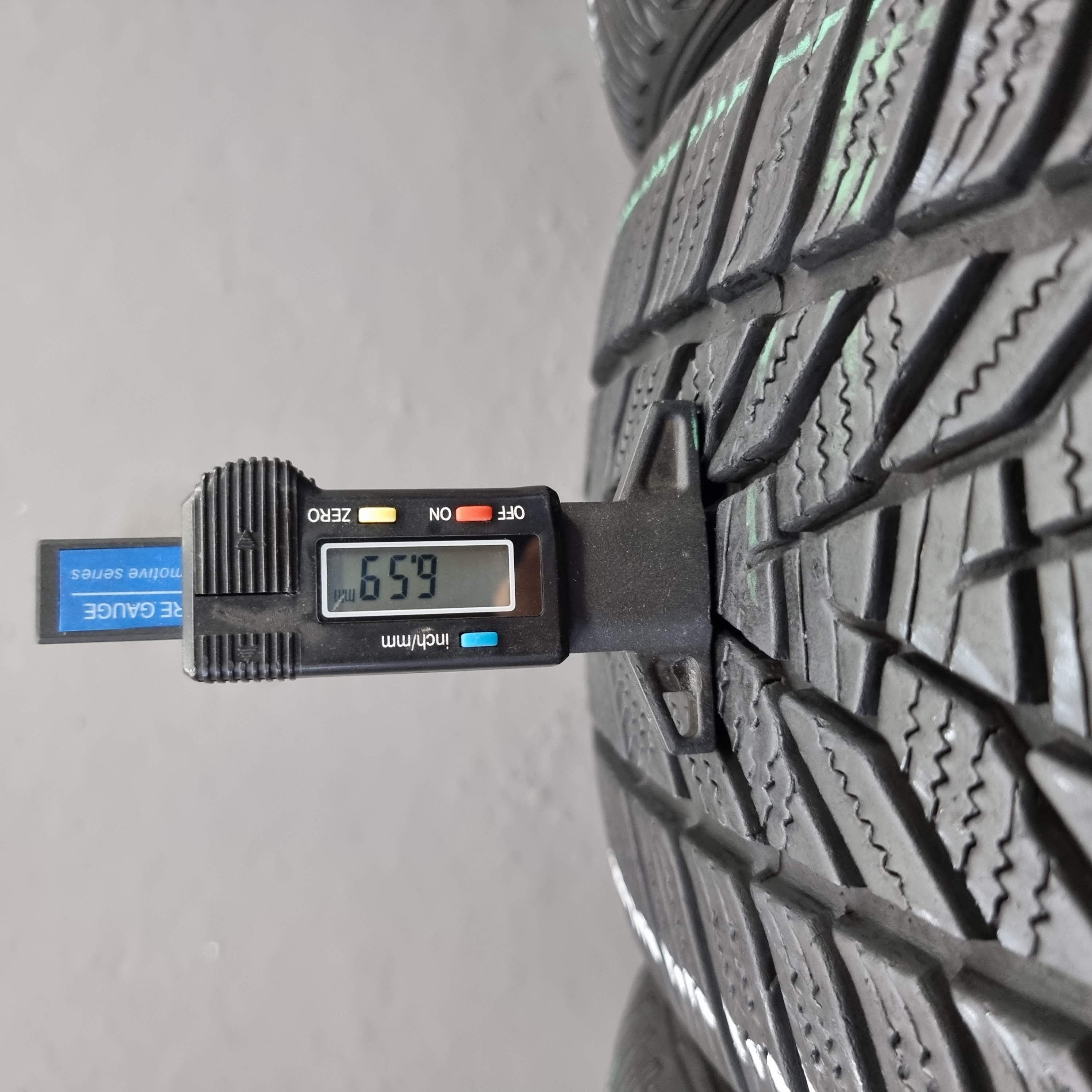 Hankook Winter Icept Evo 3 225/40 R19