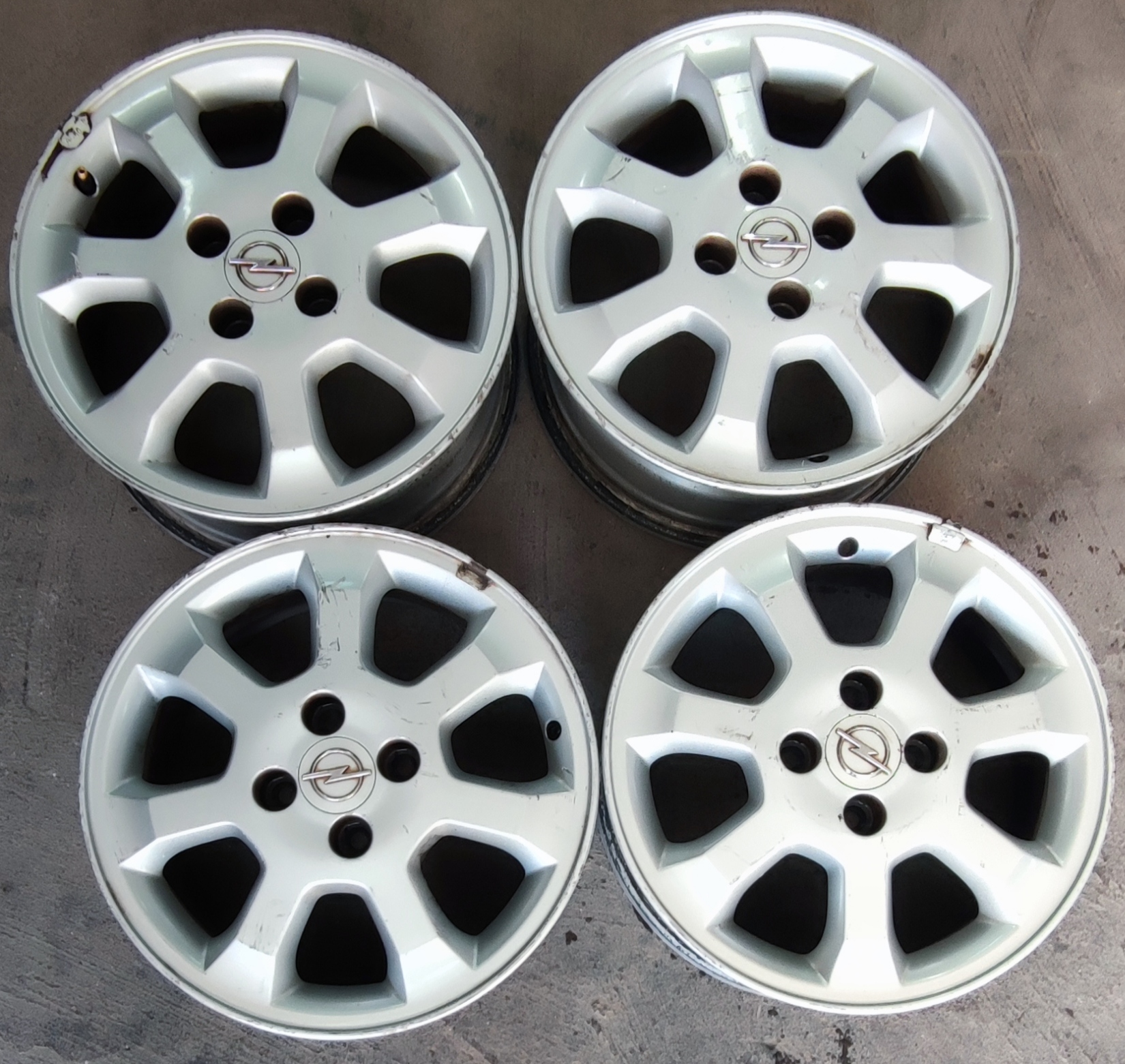 Opel astra - corsa 15"