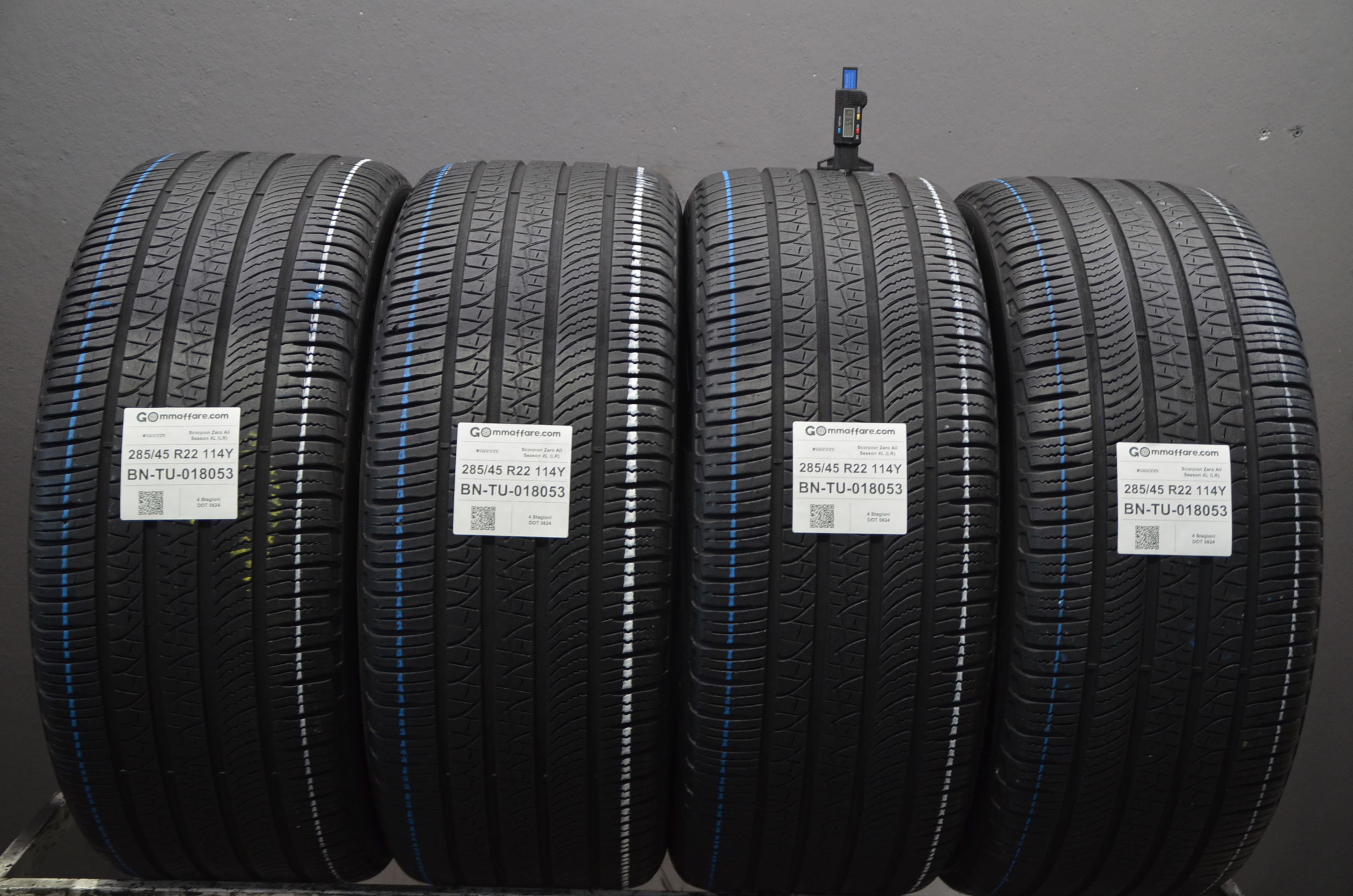 Pirelli Scorpion Zero All Season XL  (LR) 285/45 R22