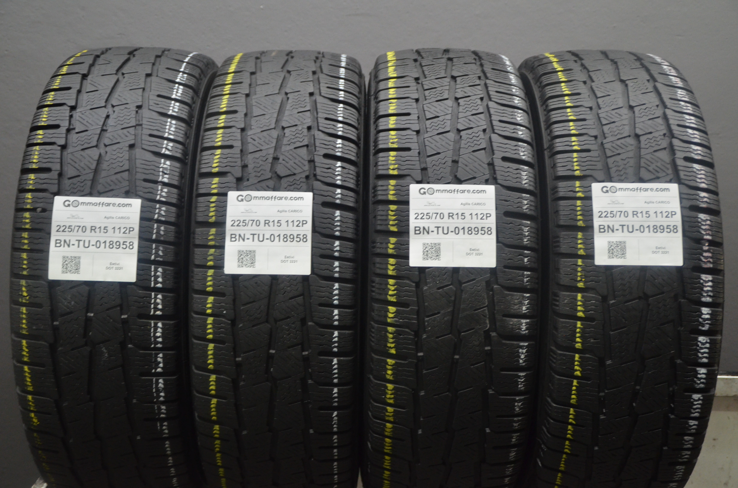 Michelin Agilis CARICO 225/70 R15