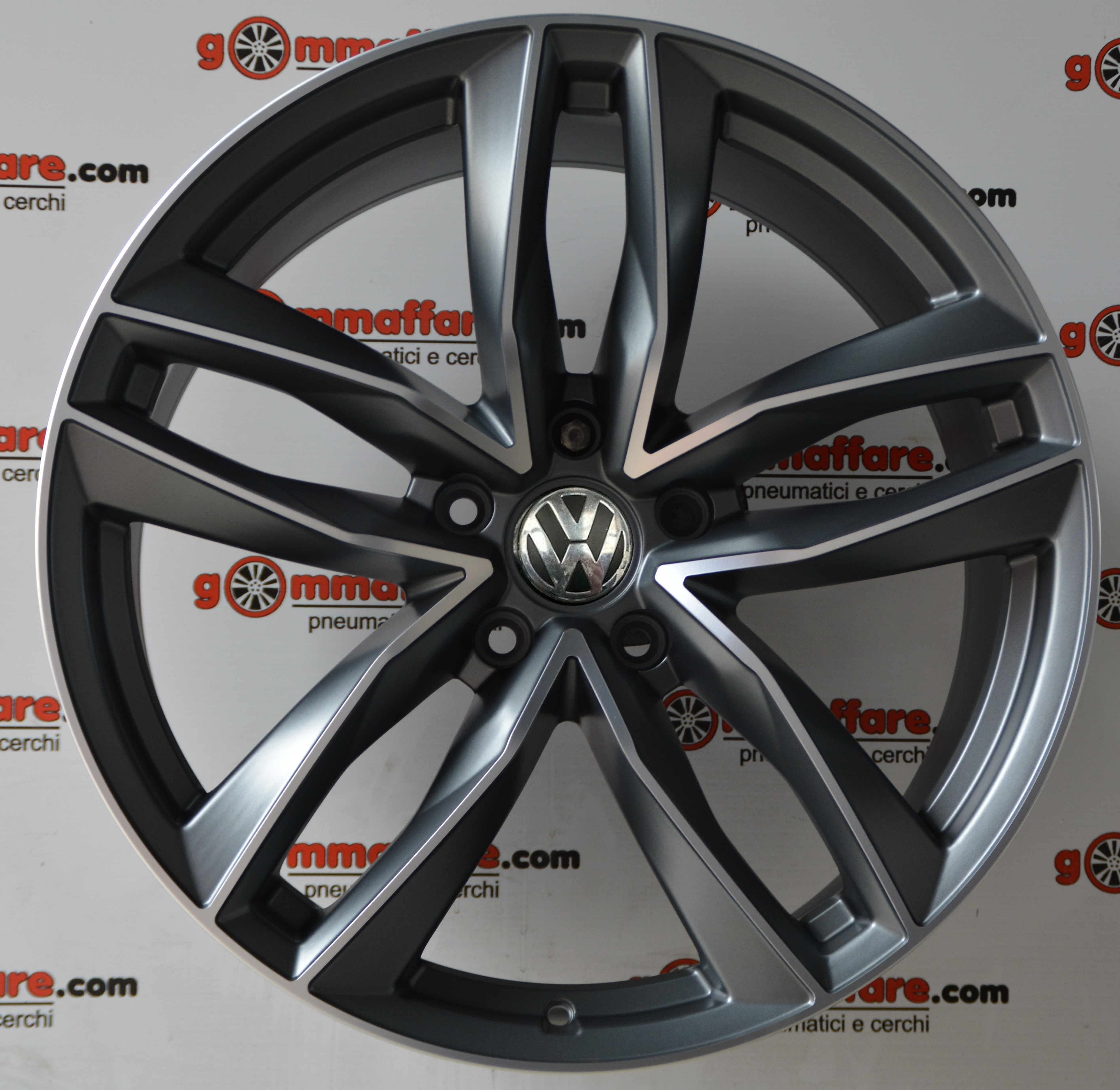 Mak Q7 TOUAREG CAYENNE 21"
