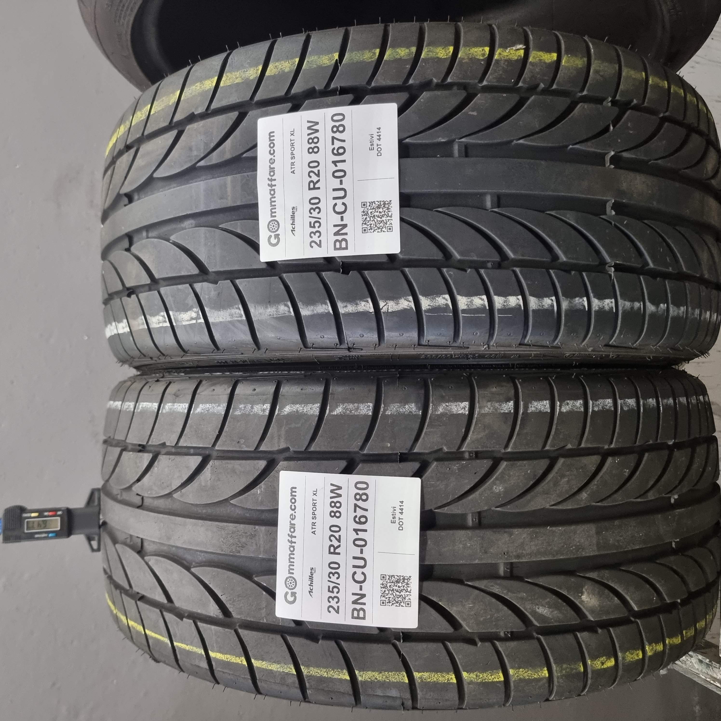 Achilles ATR SPORT XL 235/30 R20