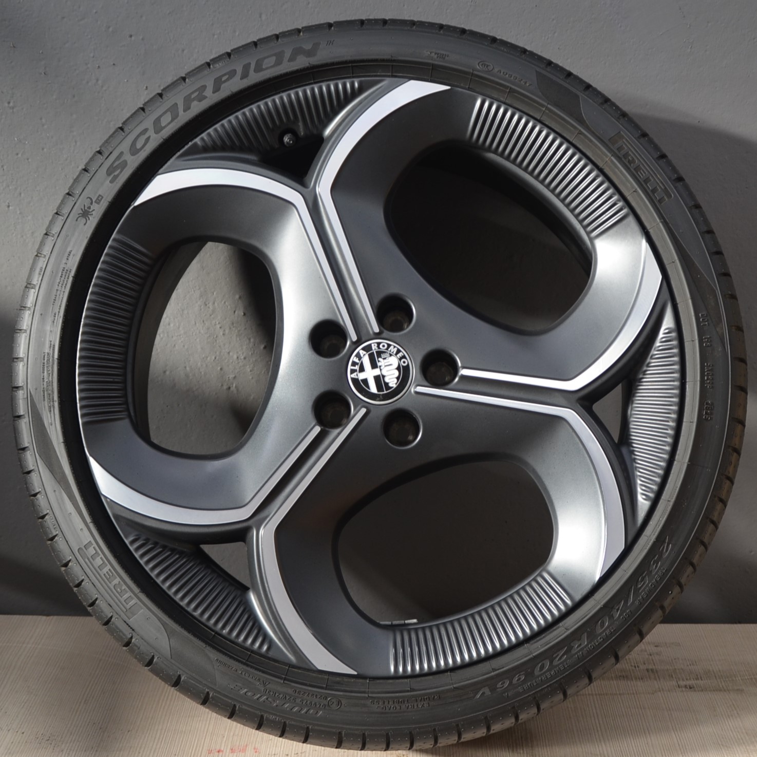 Alfa Romeo TONALE EDIZIONE MILANO CORTINA - 50583860 20"