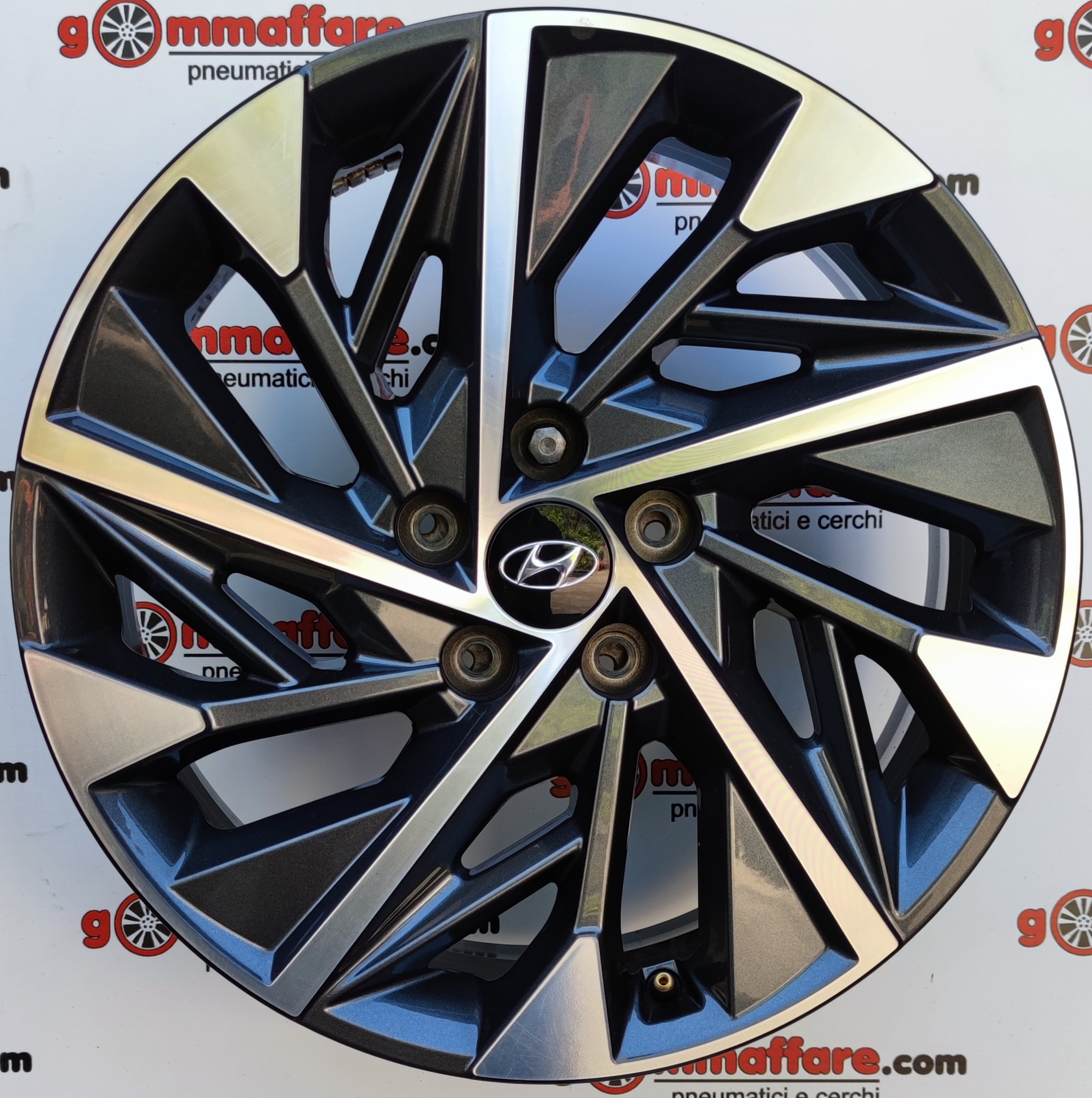 Hyundai Tucson (KIT COMPLETO) 18"