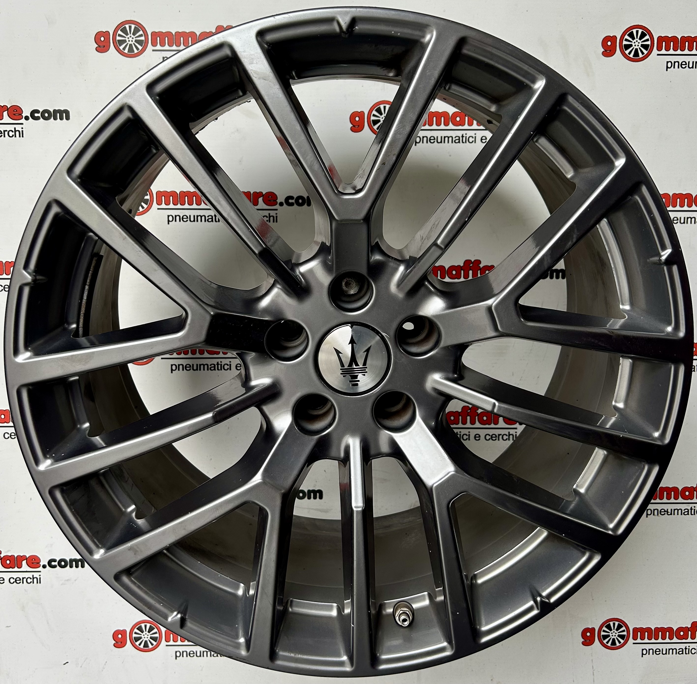 Maserati GRECALE - 670167095