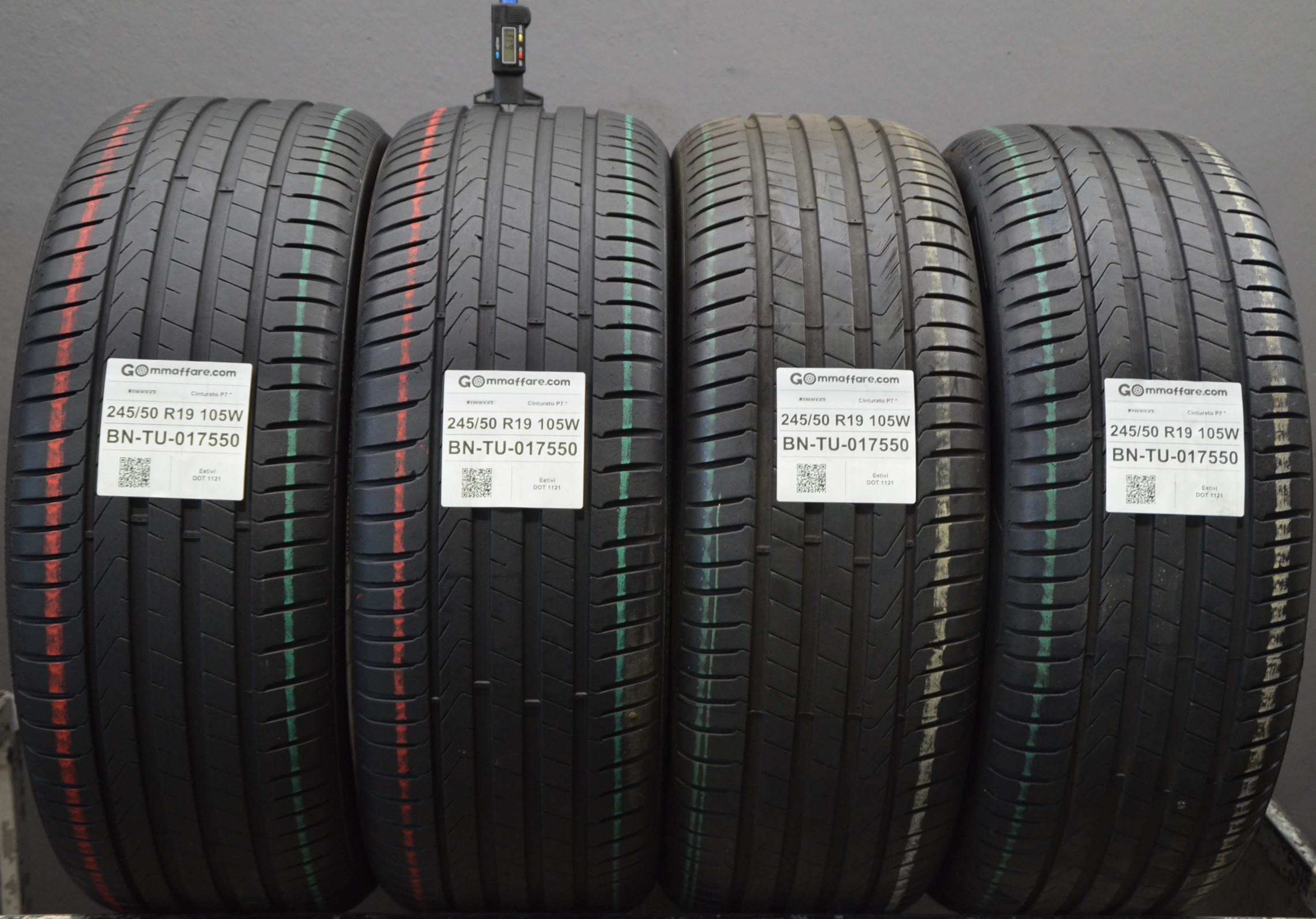 Pirelli Cinturato P7 * 245/50 R19