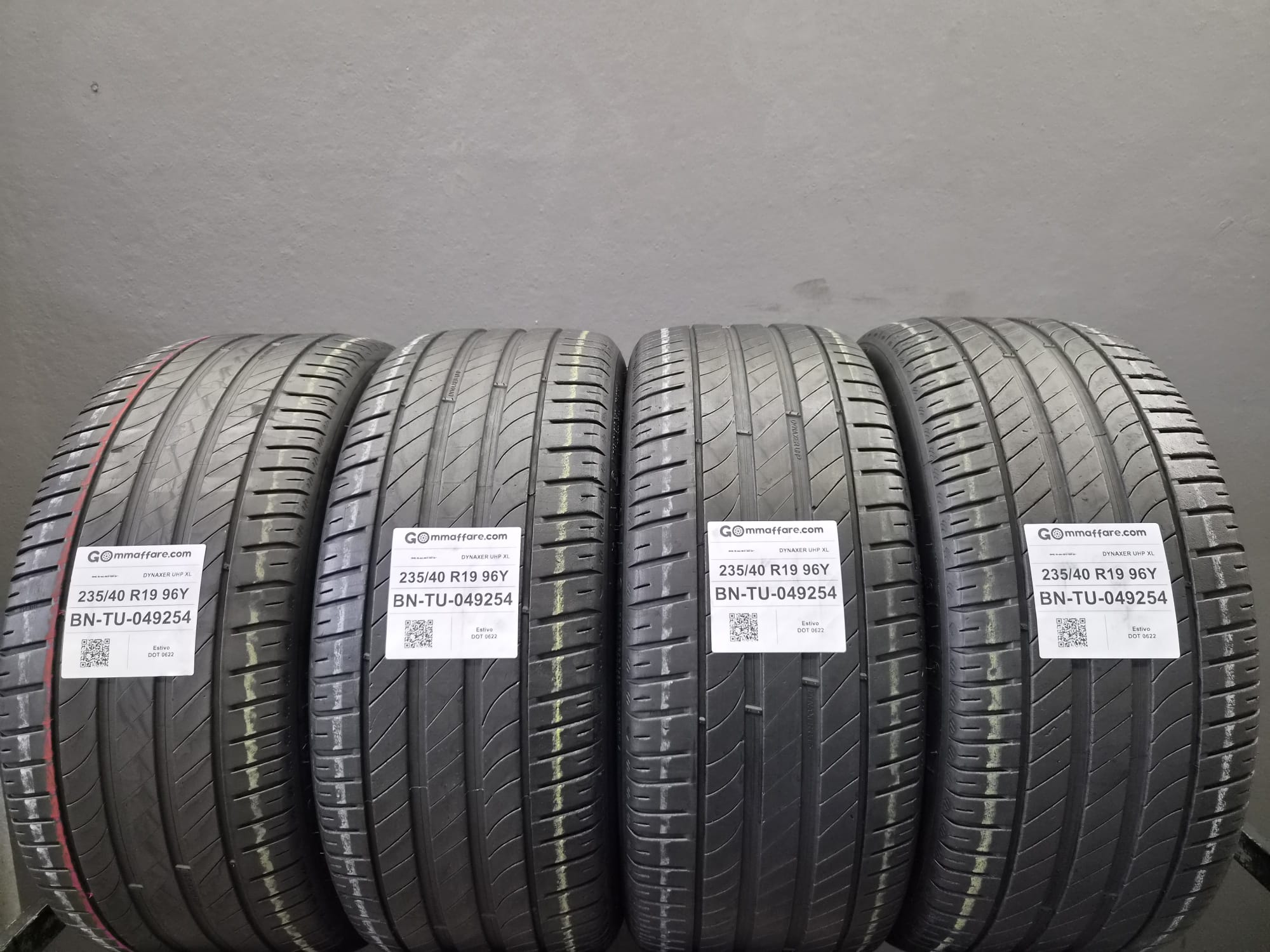 Kleber DYNAXER UHP XL 235/40 R19