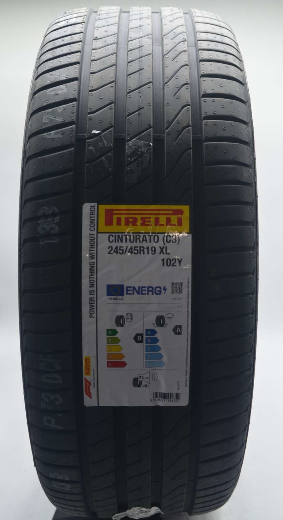 Pirelli CINTURATO C3 245/45 R19