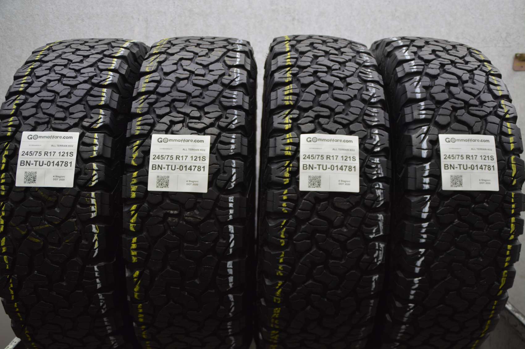 Bf Goodrich ALL TERRAIN KO2 245/75 R17