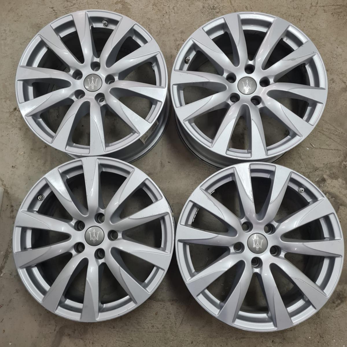 Maserati Levante 670040262 18"