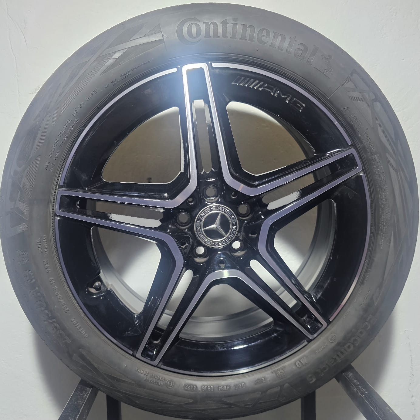 Mercedes Benz MERCEDES GLA 2023 A2474011500 kit completo 19"
