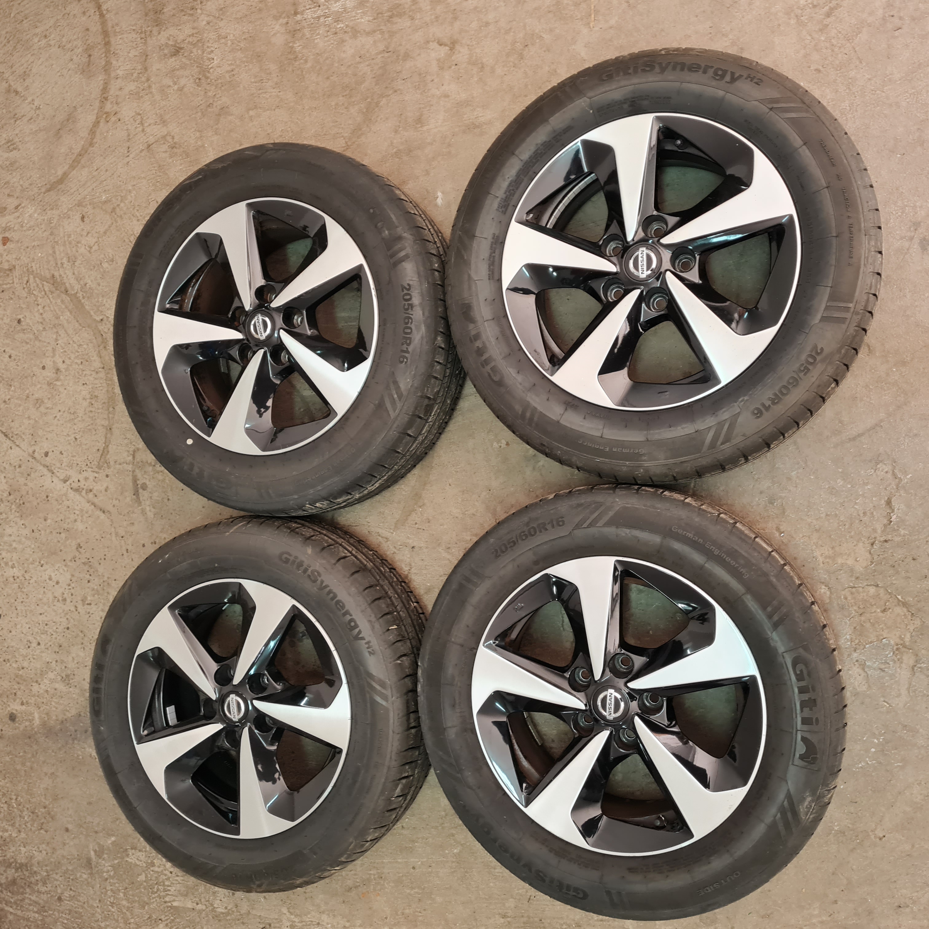 Nissan JUKE NEW 16"